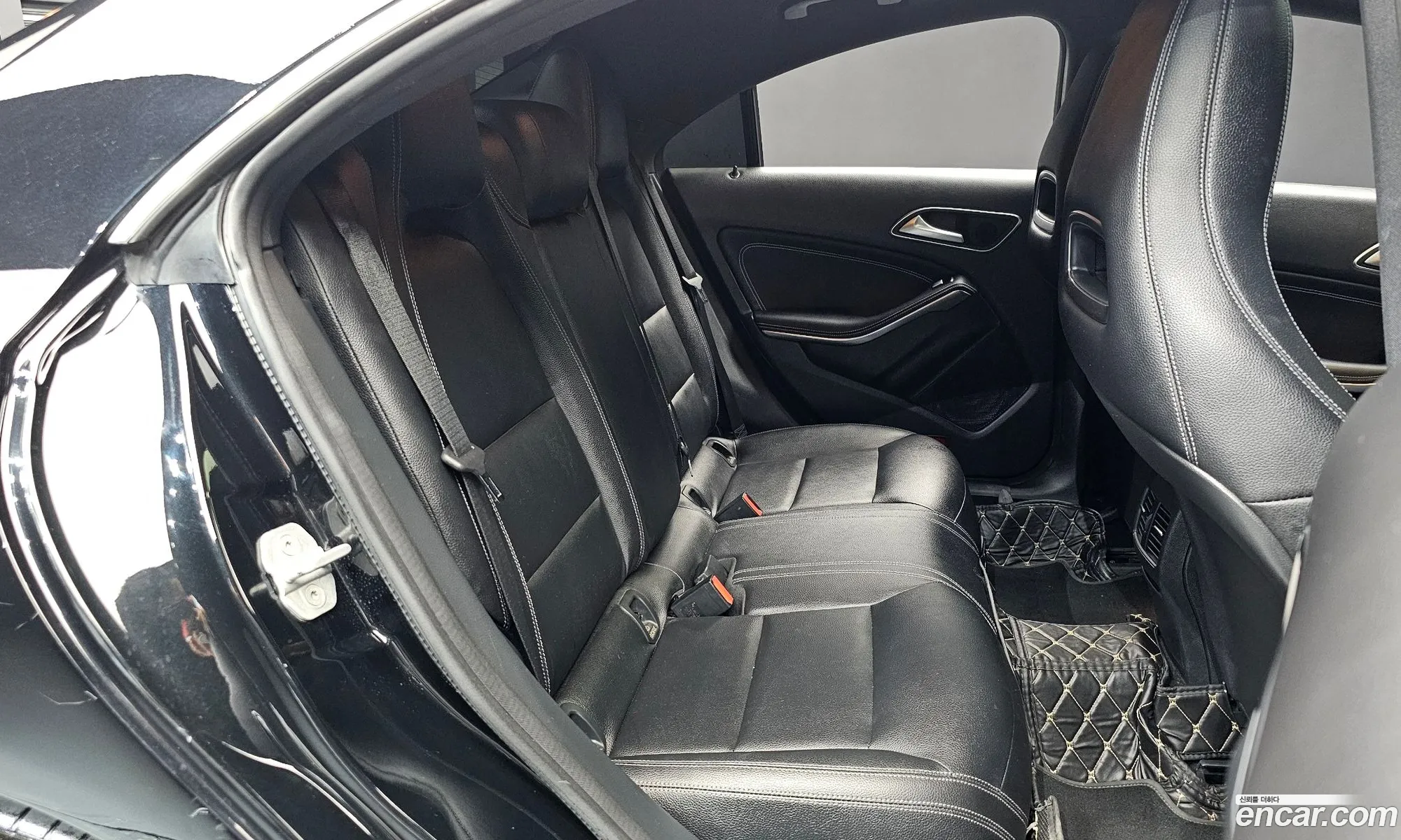 Mercedes-Benz CLA-Class C117 2016 — 13