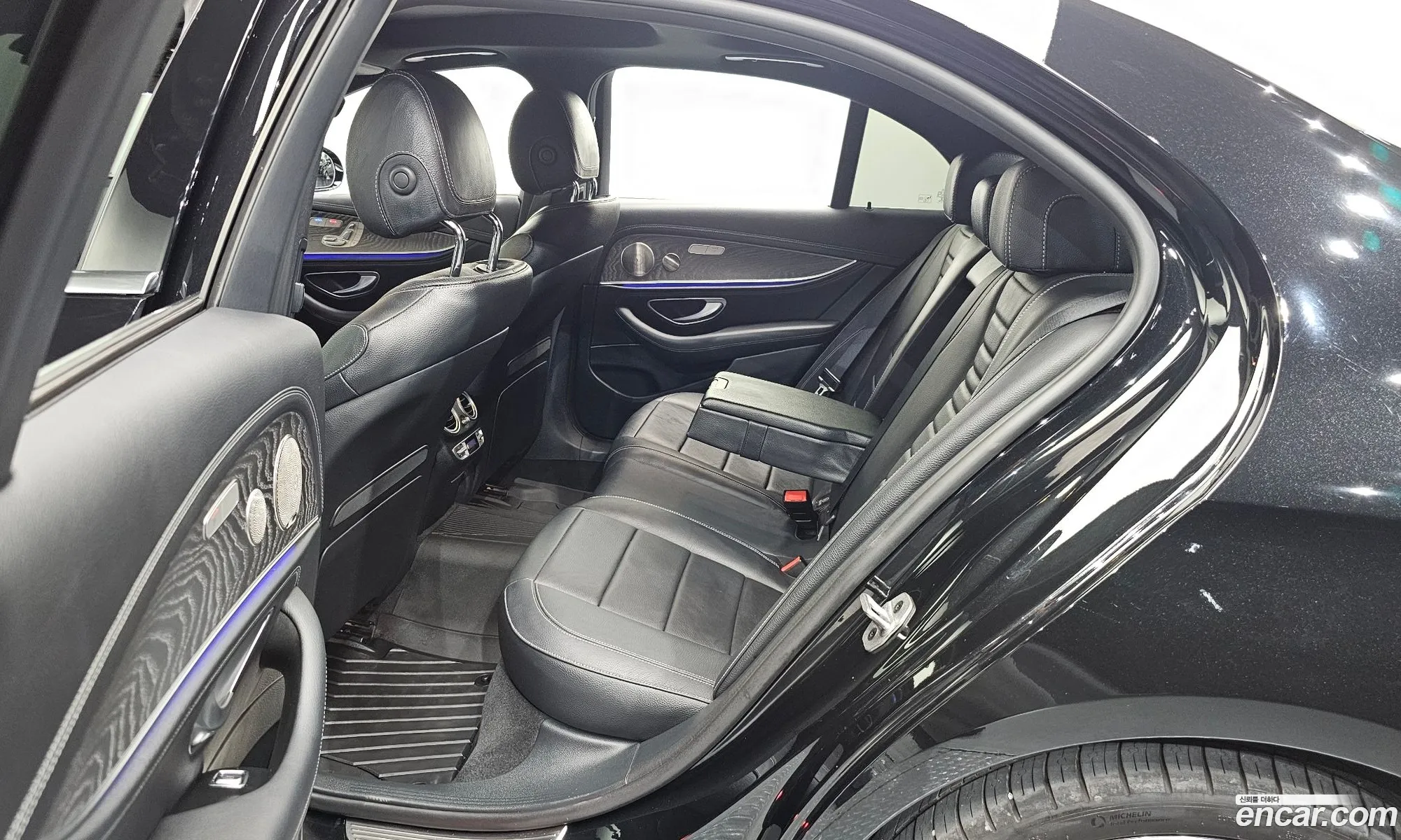 Mercedes-Benz E-Class W213 2022 — 15
