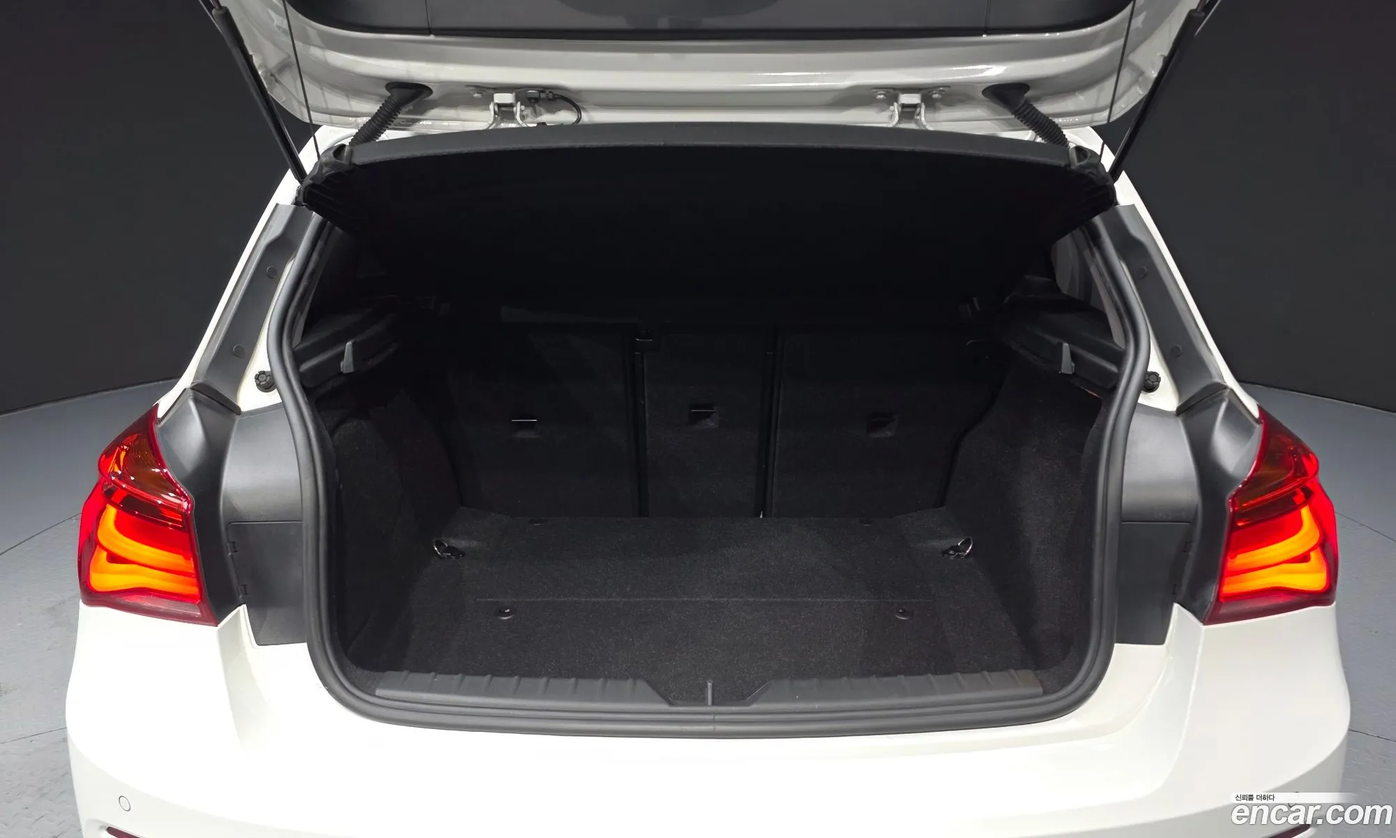 BMW 1 Series 2017 WBA1S5104HV805862 — 8