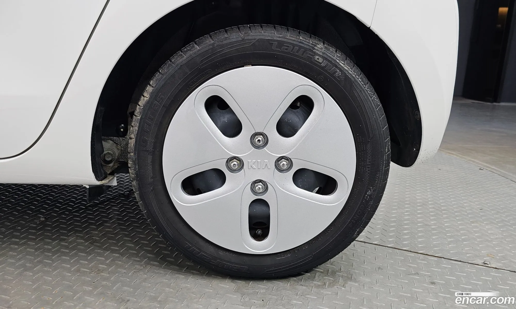 Kia Ray 2020 KNACF911BLT236450 — 18