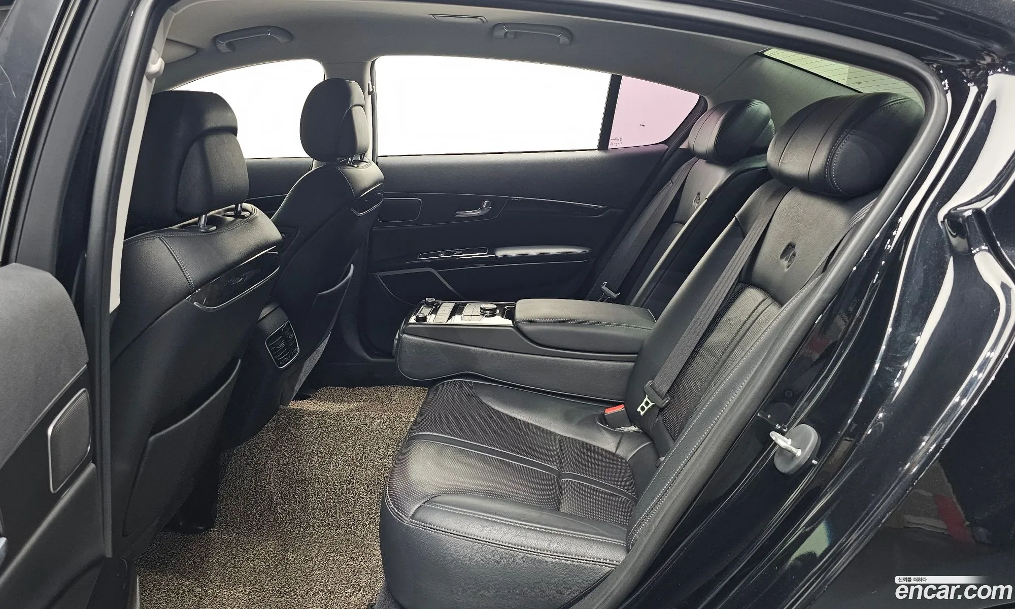 Kia K9 2016 KNALT411BGS033567 — 6