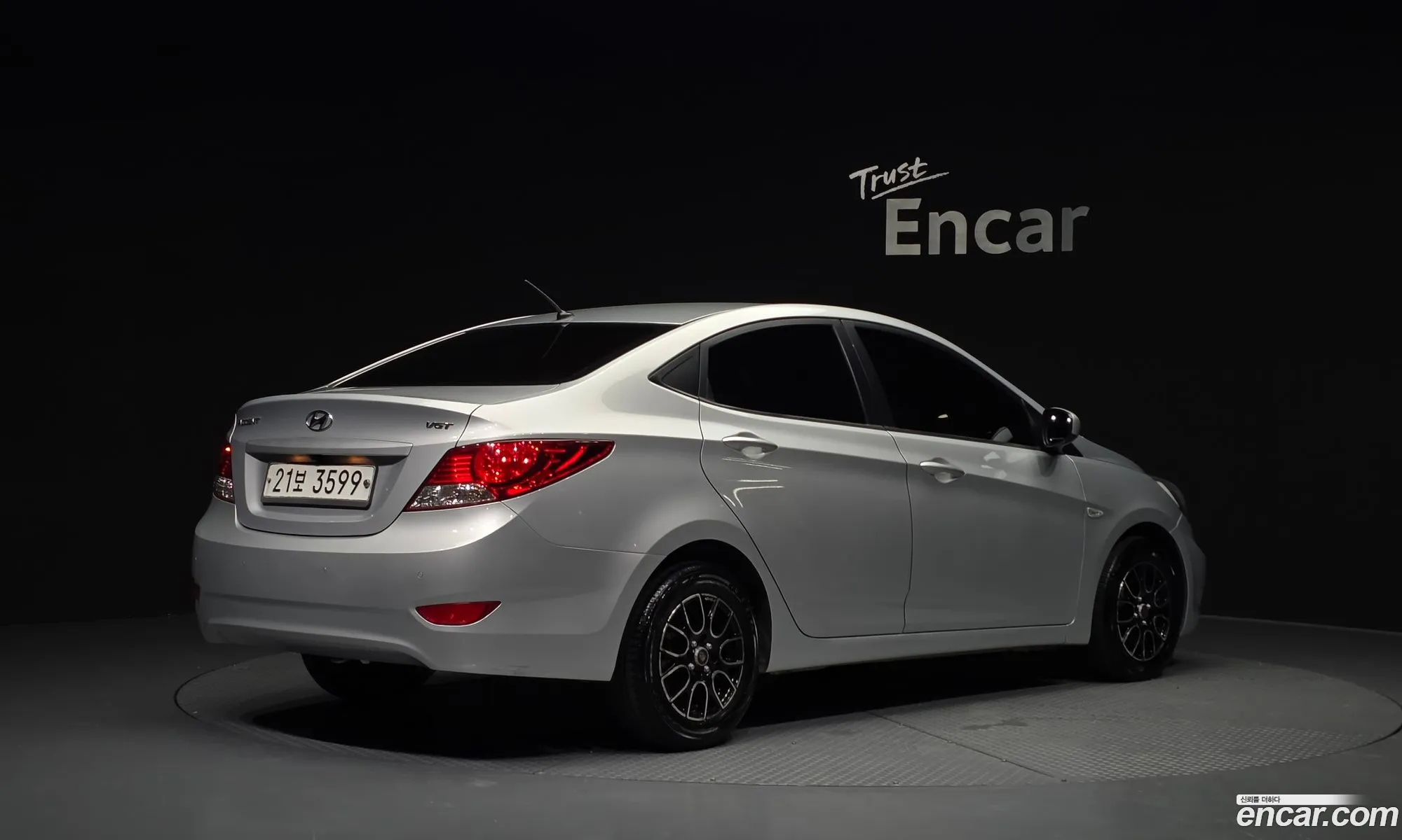 Hyundai Accent 2013 KMHCS41UBEU571192 — 30