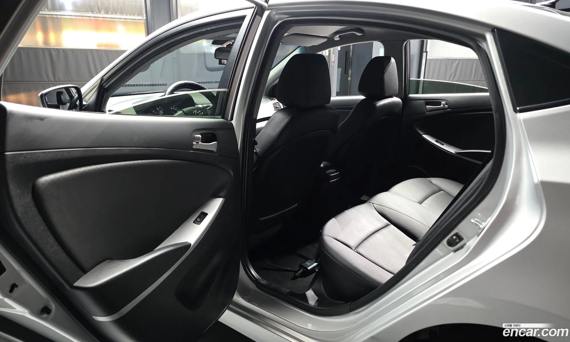 Hyundai Accent 2013 KMHCS41UBEU571192 — 21