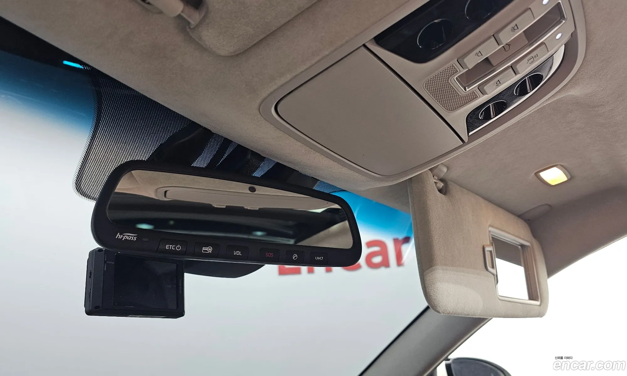 Kia K7 2017 KNALC411BHA082171 — 20