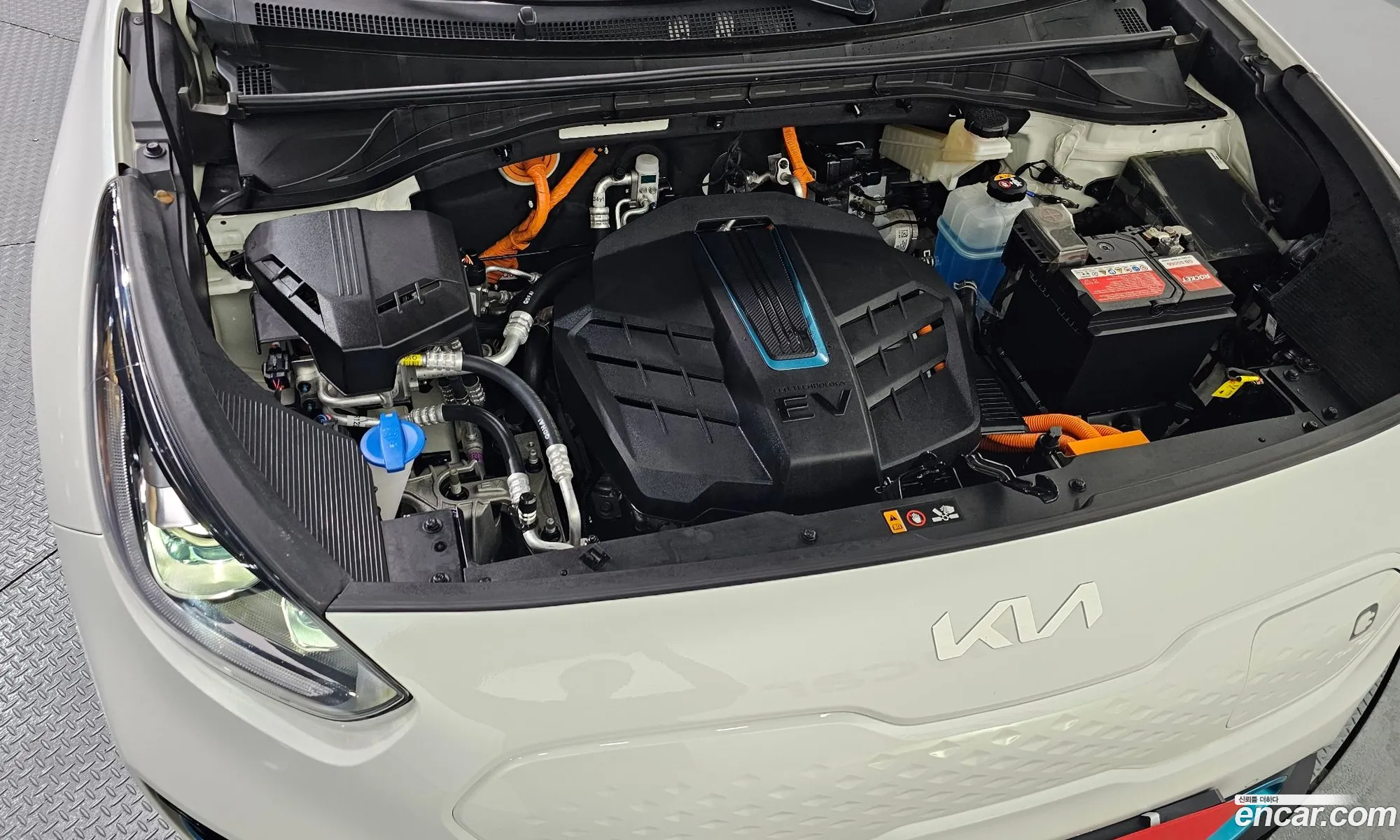 Kia Niro EV 2021 KNACB81GFNA104799 — 16