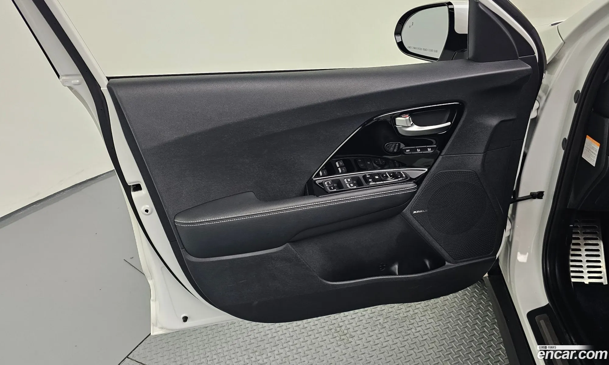 Kia Niro EV 2021 KNACB81GFNA104799 — 23