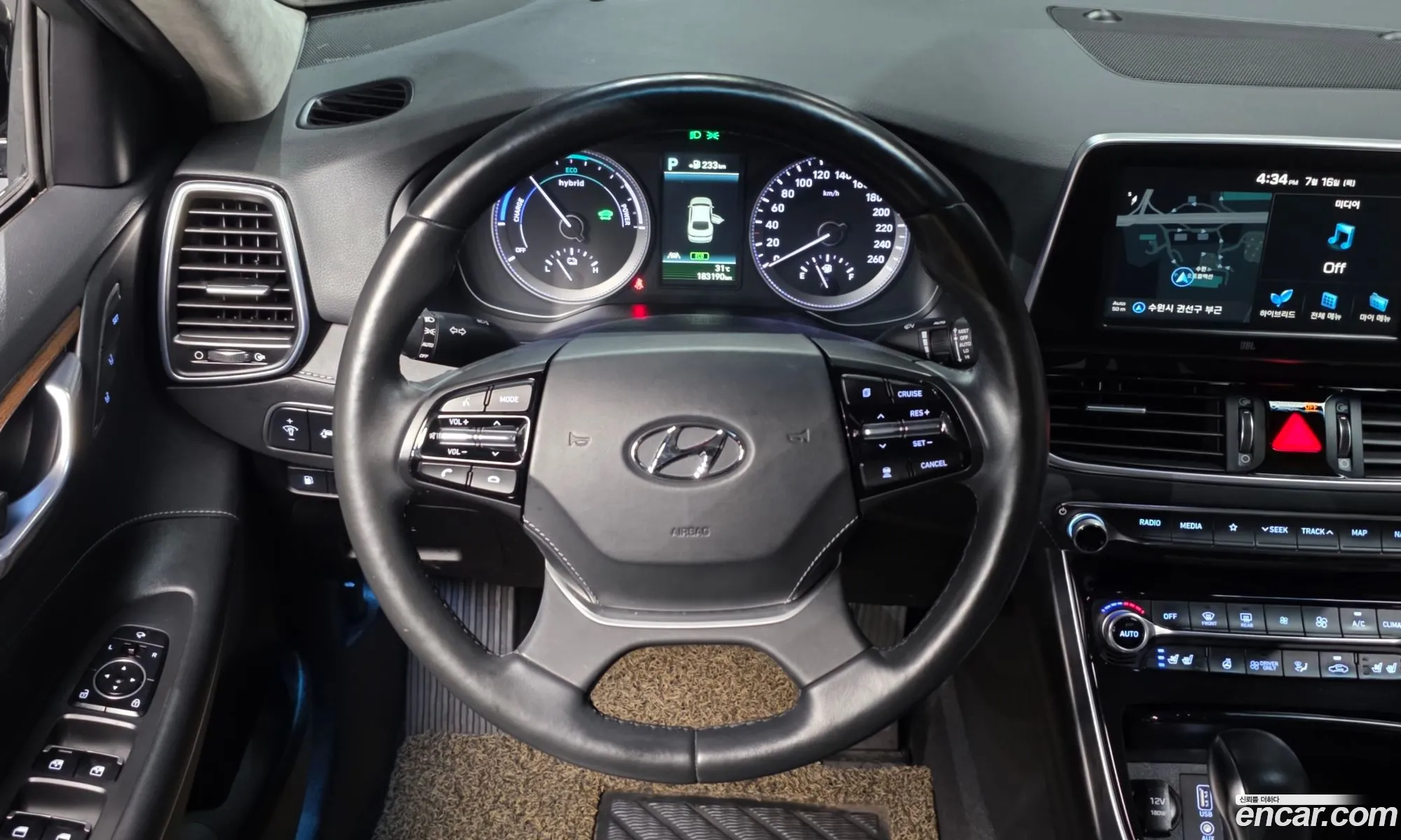Hyundai Grandeur IG Hybrid 2017 — 9