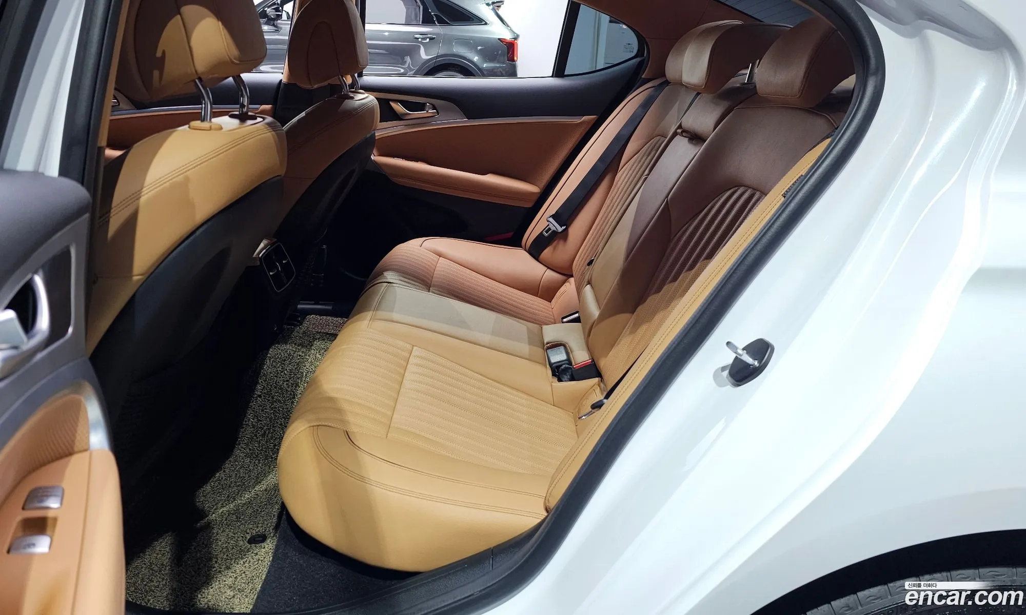 Genesis G70 2022 KMTG341ABPU109682 — 14