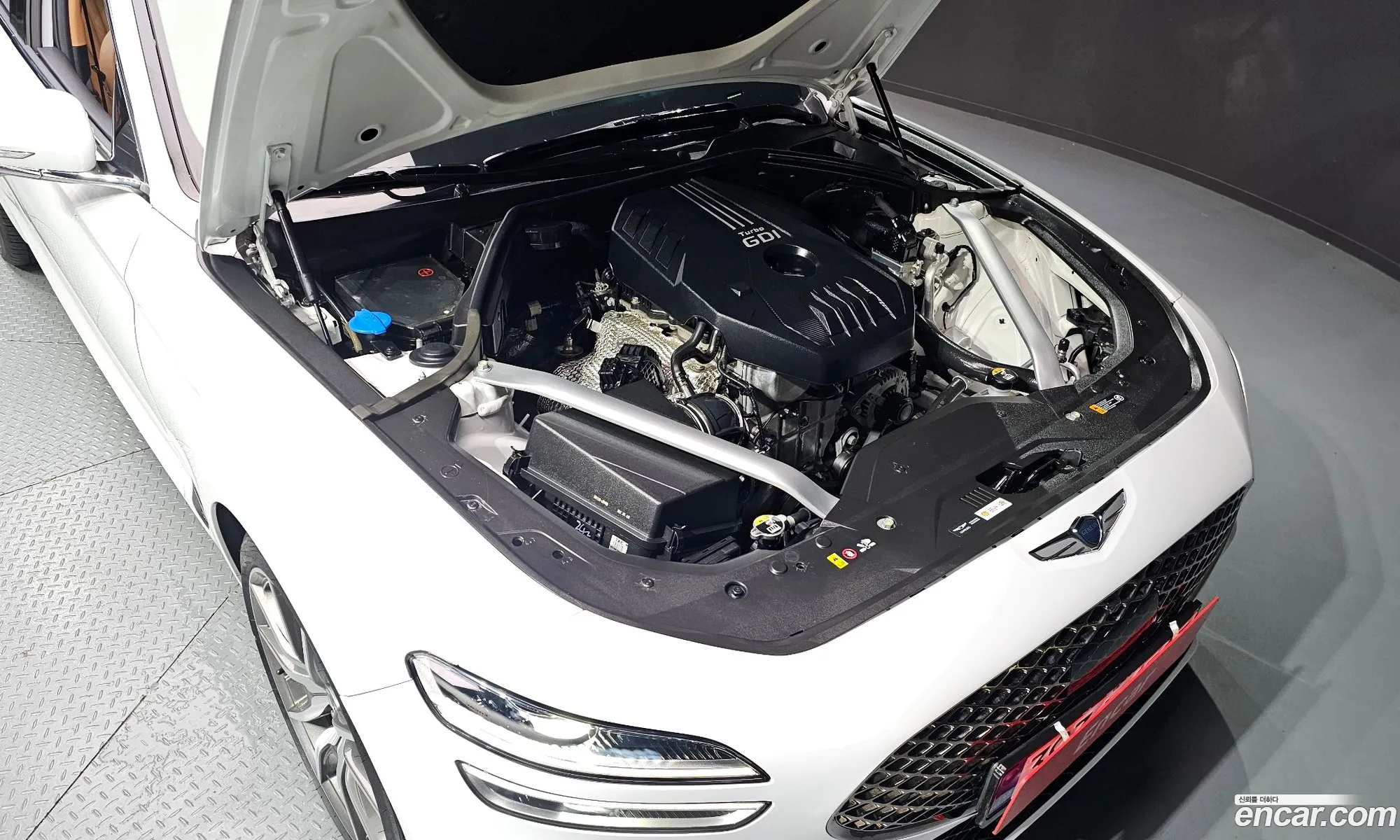Genesis G70 2022 KMTG341ABPU109682 — 7