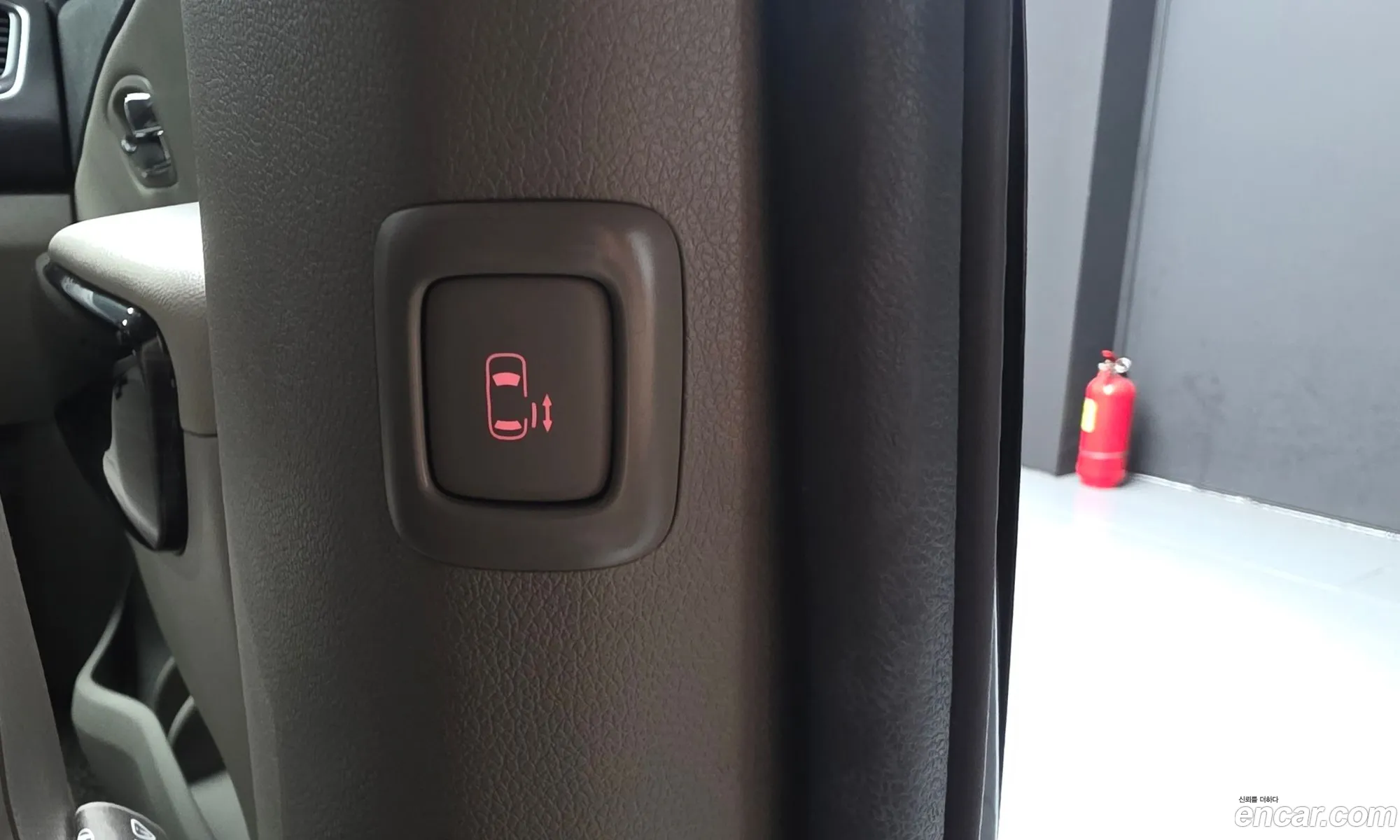 Kia Carnival 2018 KNAMB81ABKS447147 — 14