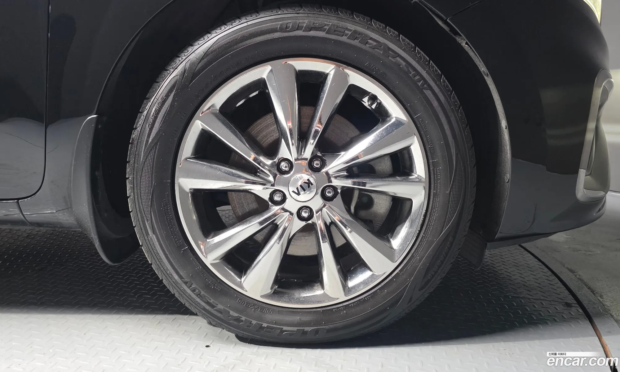 Kia Carnival 2018 KNAMB81ABKS447147 — 17