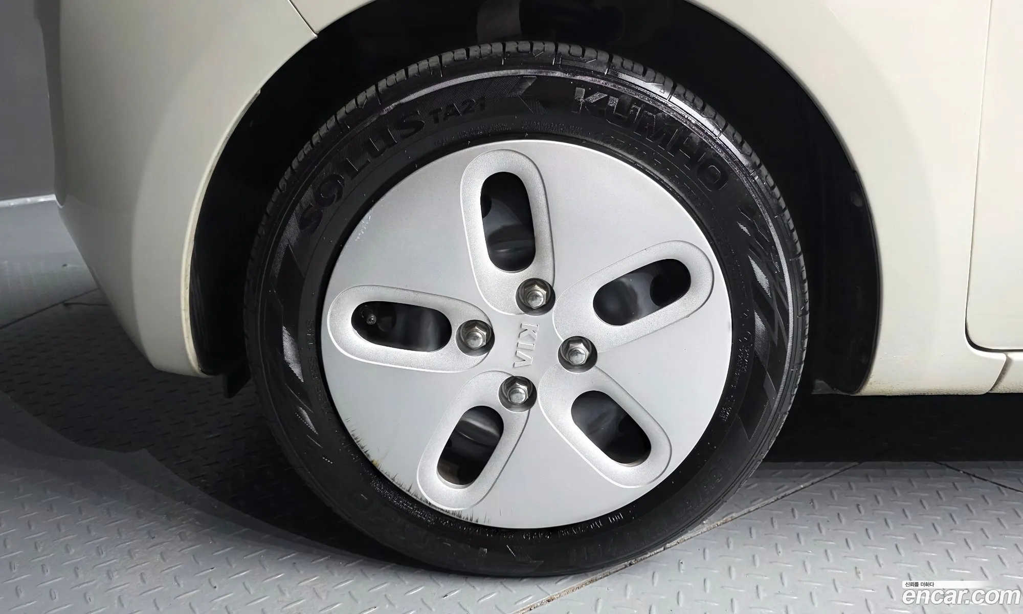 Kia Ray 2017 KNACF911BHT154687 — 28