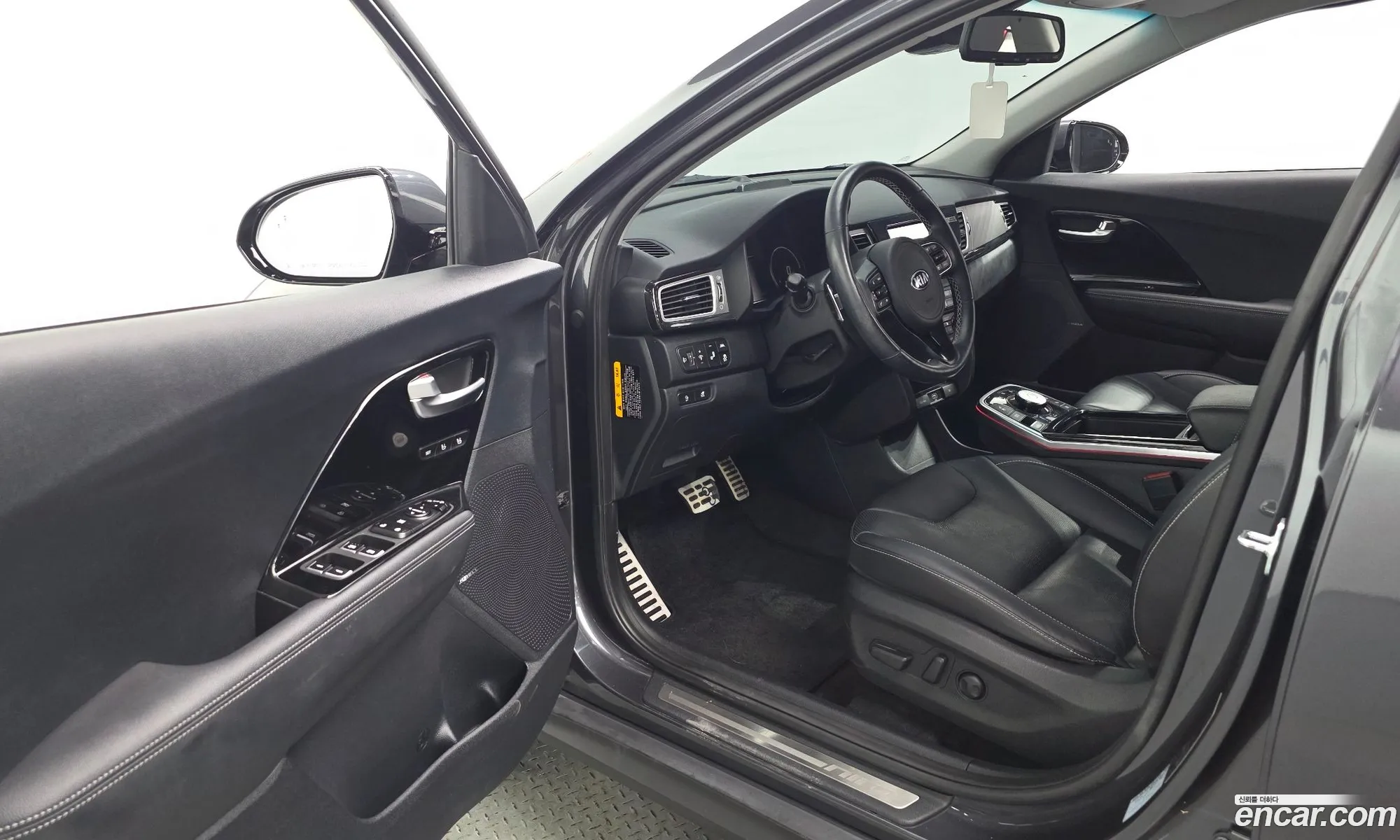 Kia Niro EV 2020 KNACC81GFLA038298 — 28