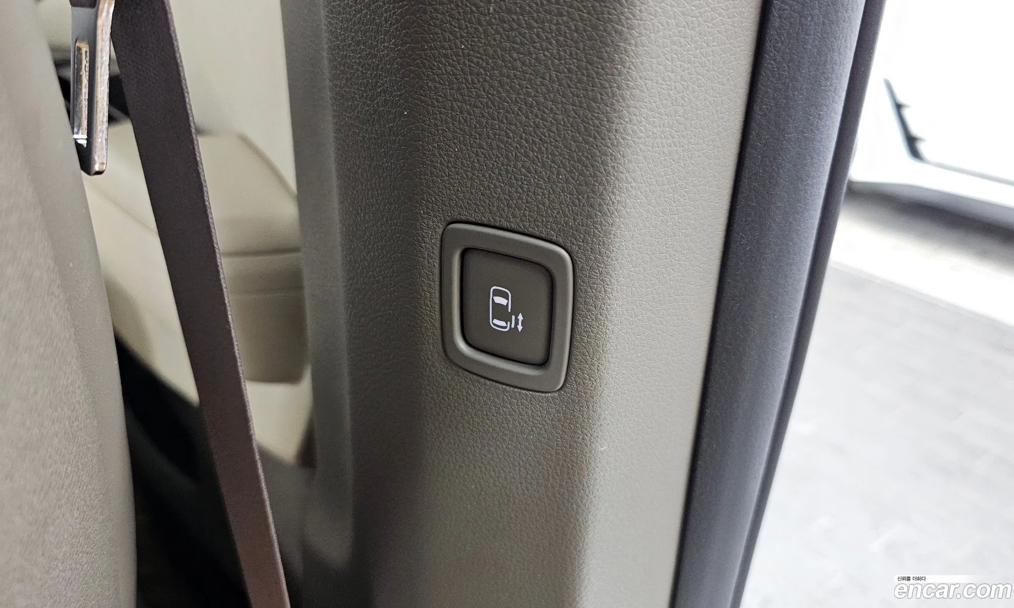 Kia Carnival 2021 KNANE813BMS116859 — 4