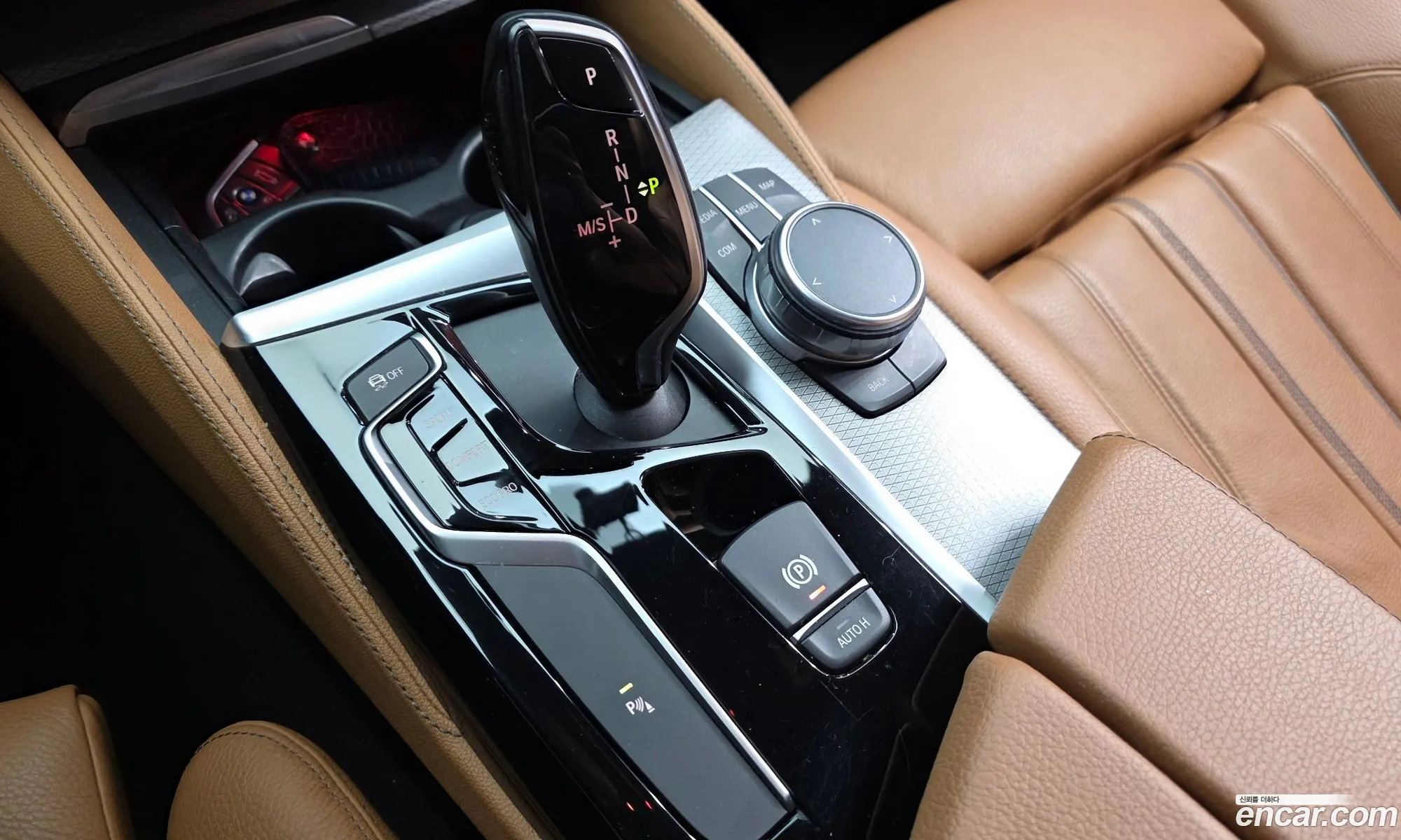 BMW 5 Series 2017 WBAJC3109JG994228 — 19