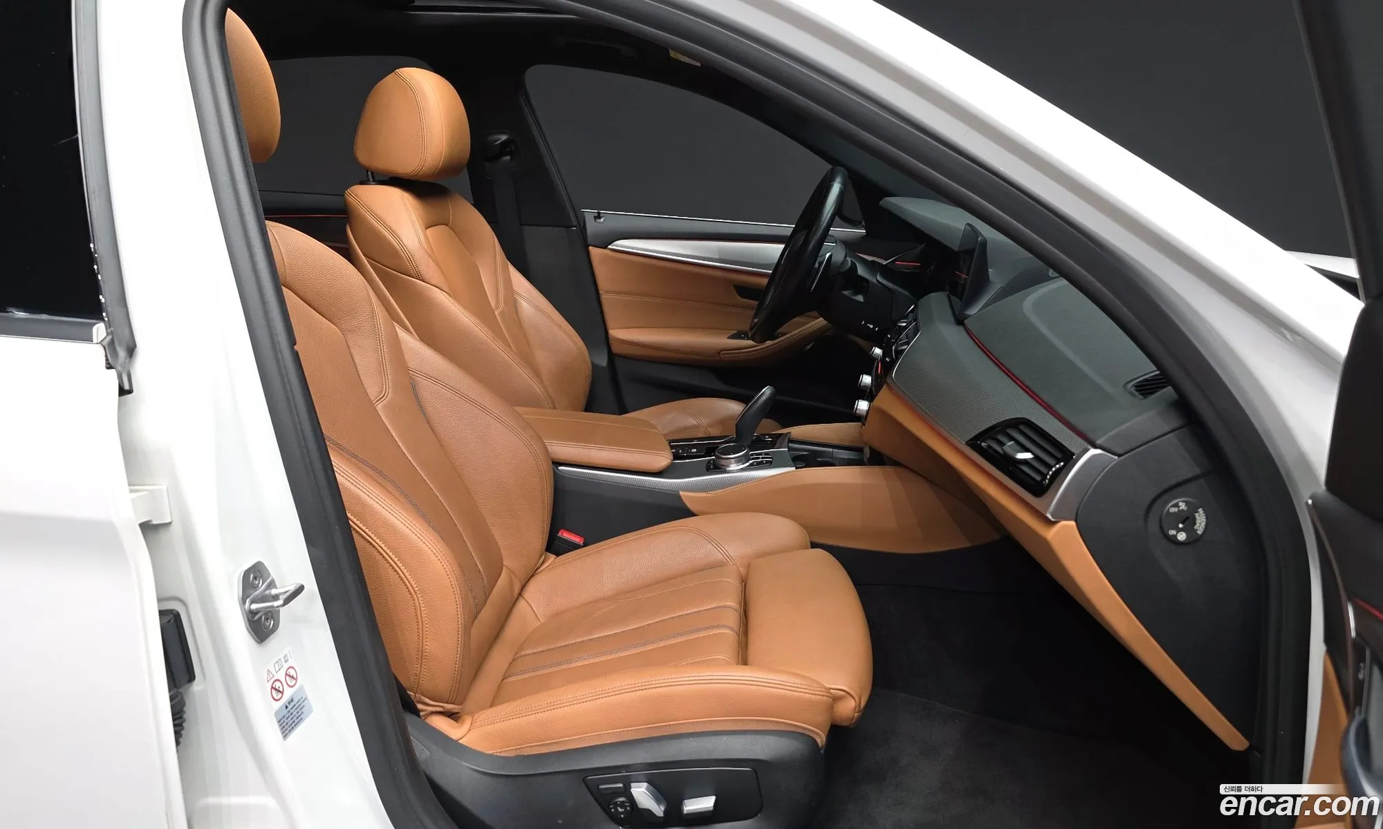 BMW 5 Series 2017 WBAJC3109JG994228 — 4