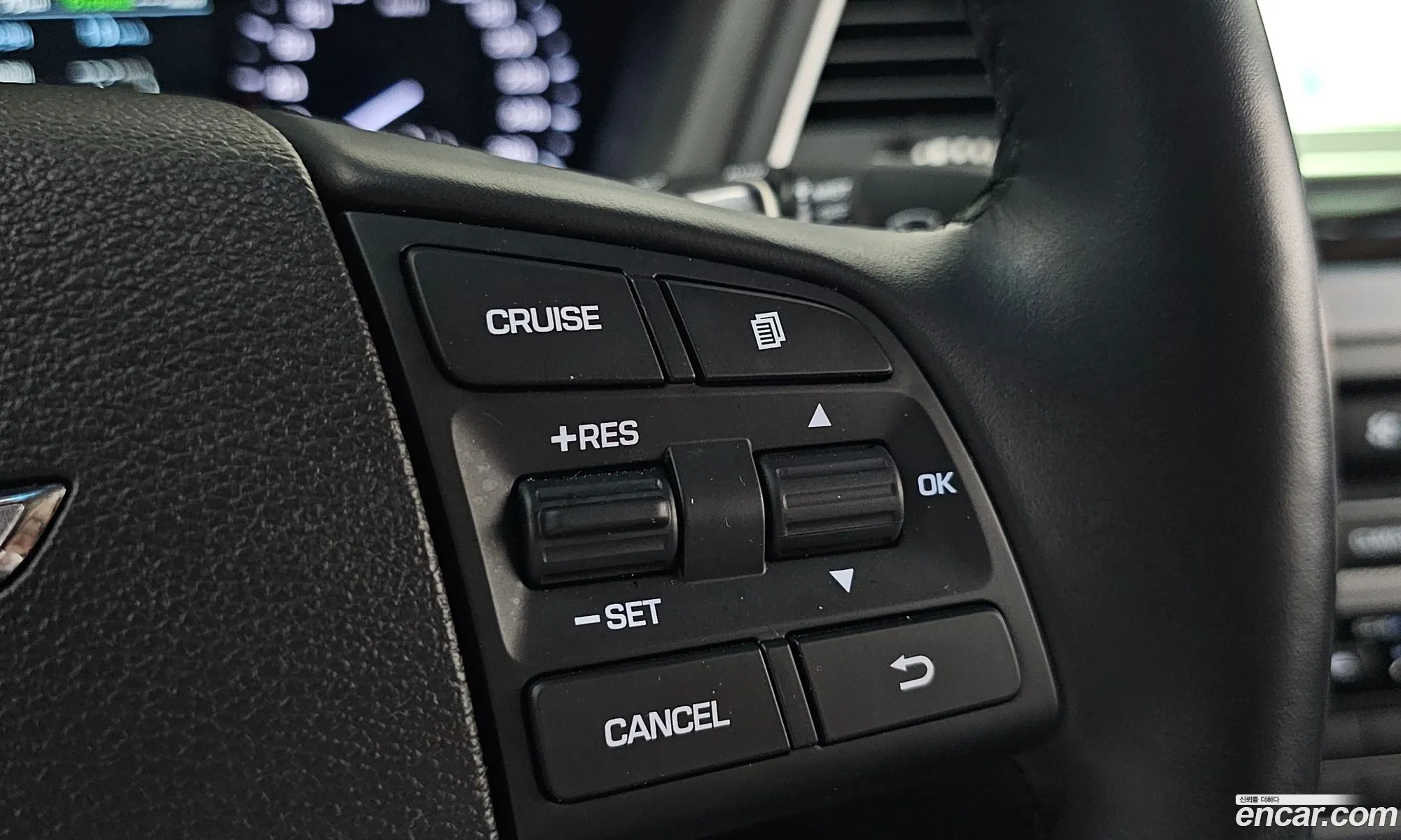 Genesis G80 2018 KMHGL41DDJU294660 — 16