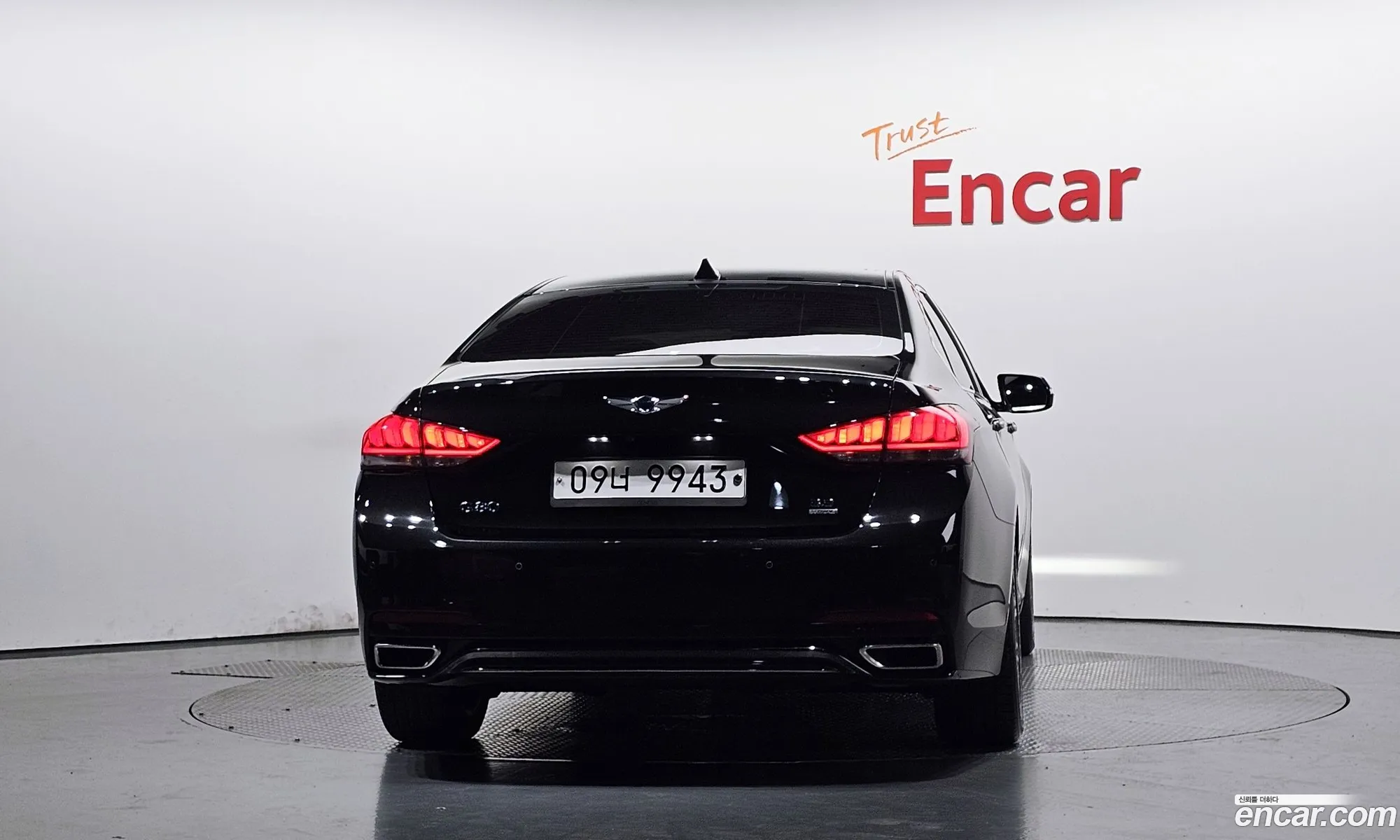 Genesis G80 2018 KMHGL41DDJU294660 — 12