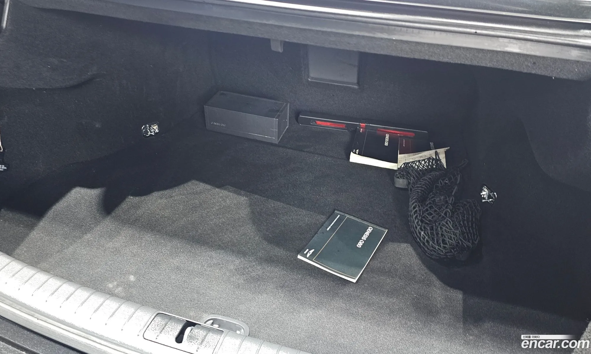 Genesis G80 2018 KMHGL41DDJU294660 — 10