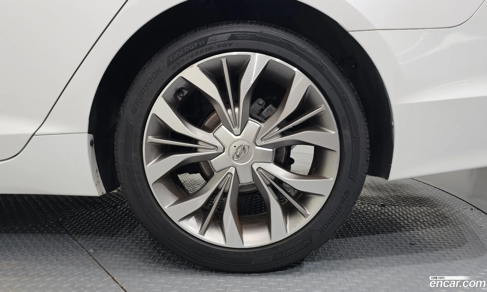 Hyundai LF Sonata 2015 KMHE341CBGA156344 — 9