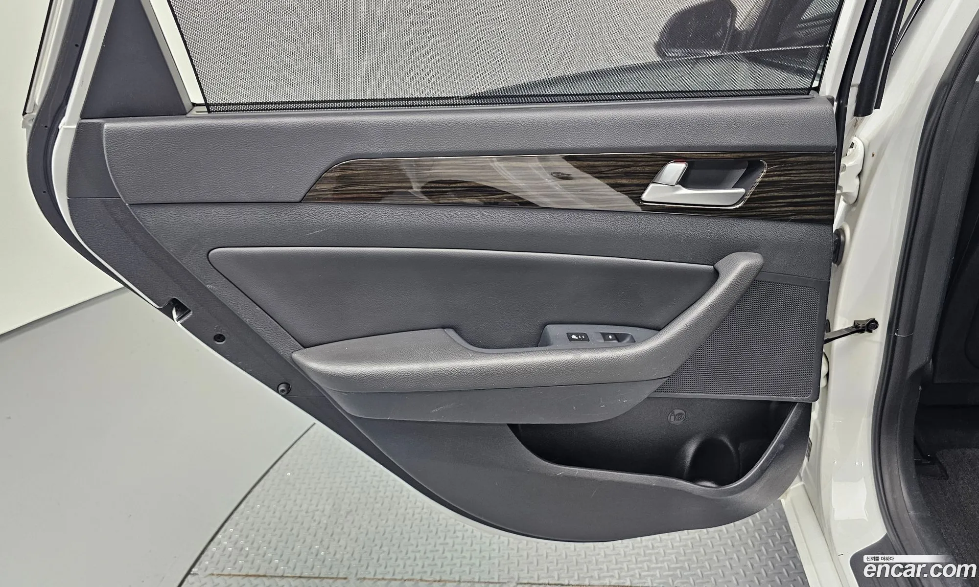 Hyundai LF Sonata 2015 KMHE341CBGA156344 — 18