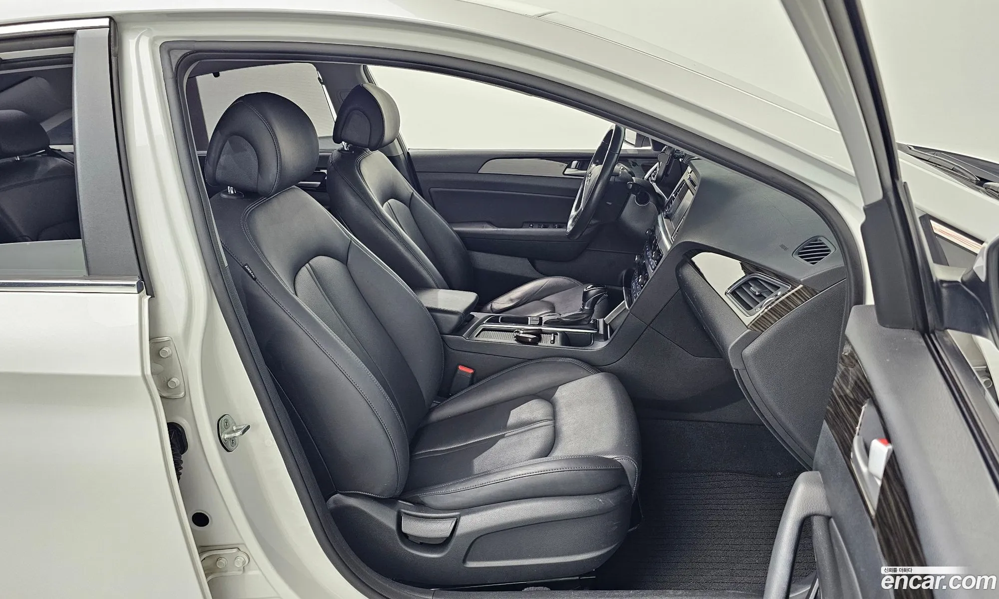Hyundai LF Sonata 2015 KMHE341CBGA156344 — 23