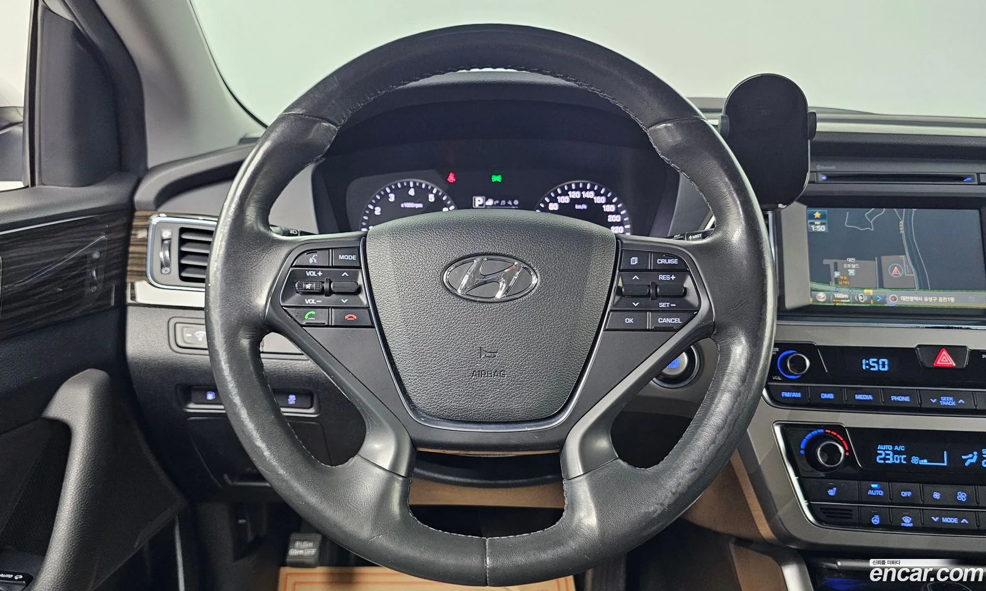 Hyundai LF Sonata 2015 KMHE341CBGA156344 — 17