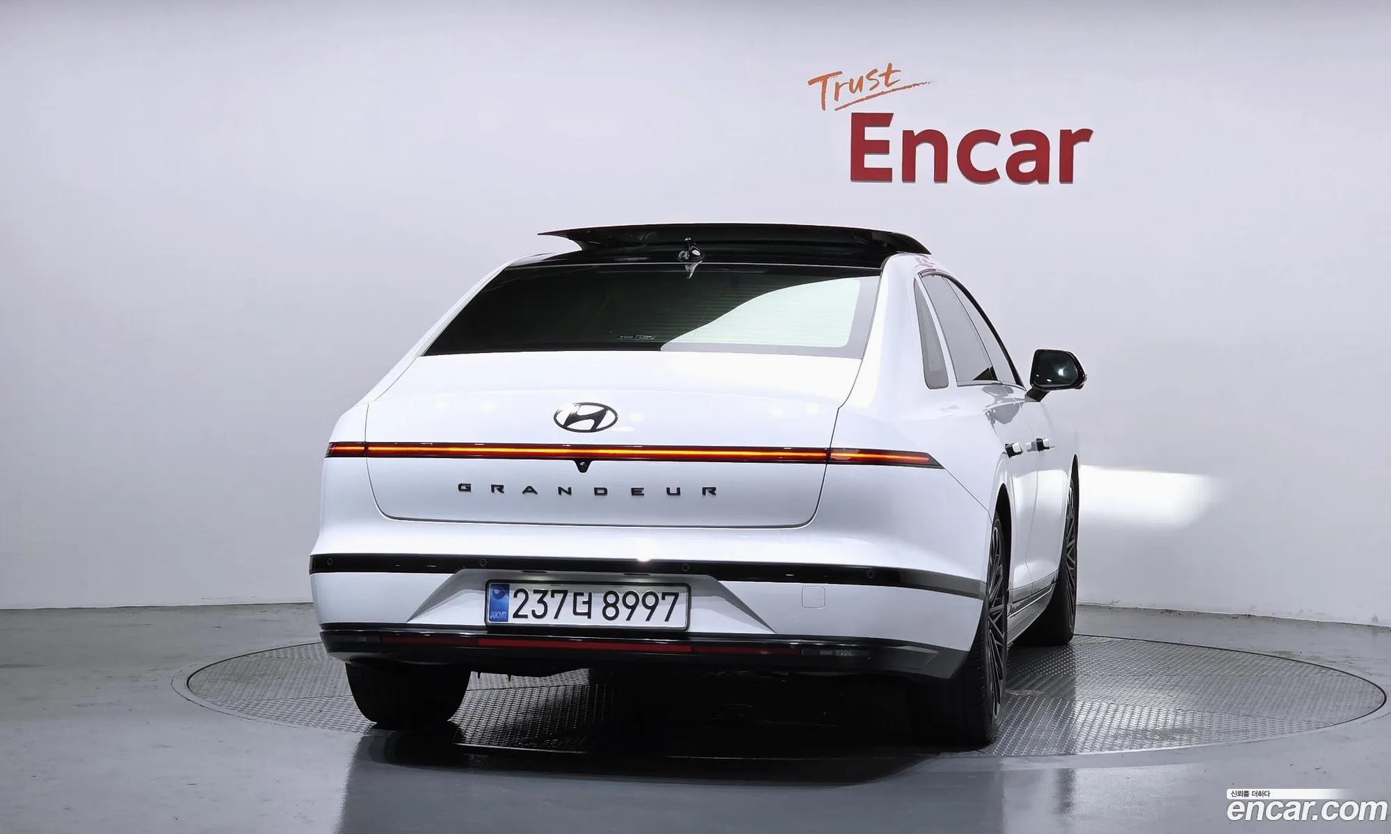 Hyundai Grandeur 2023 — 9