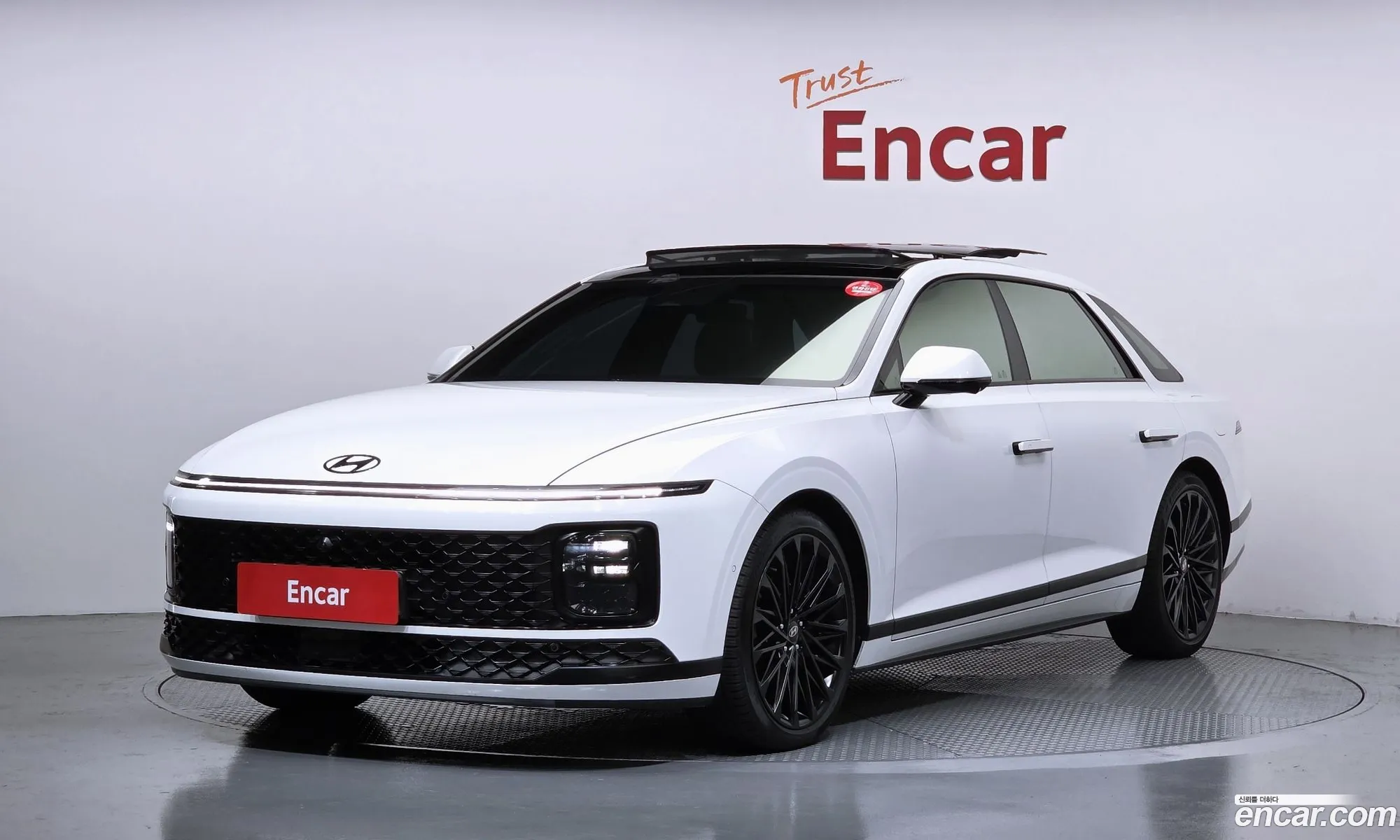 Hyundai Grandeur 2023 — 17
