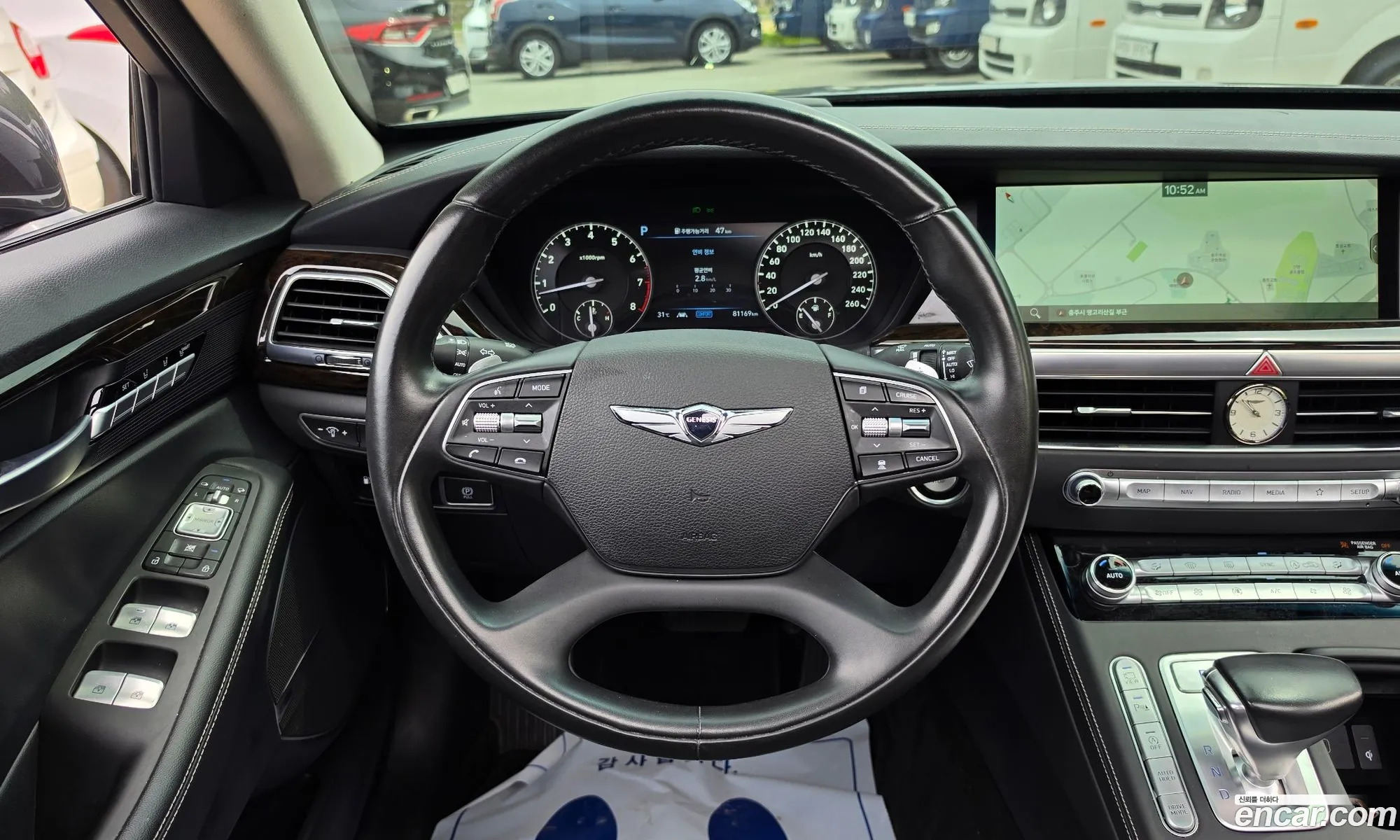Genesis G90 2020 KMHG241DDLU081952 — 16