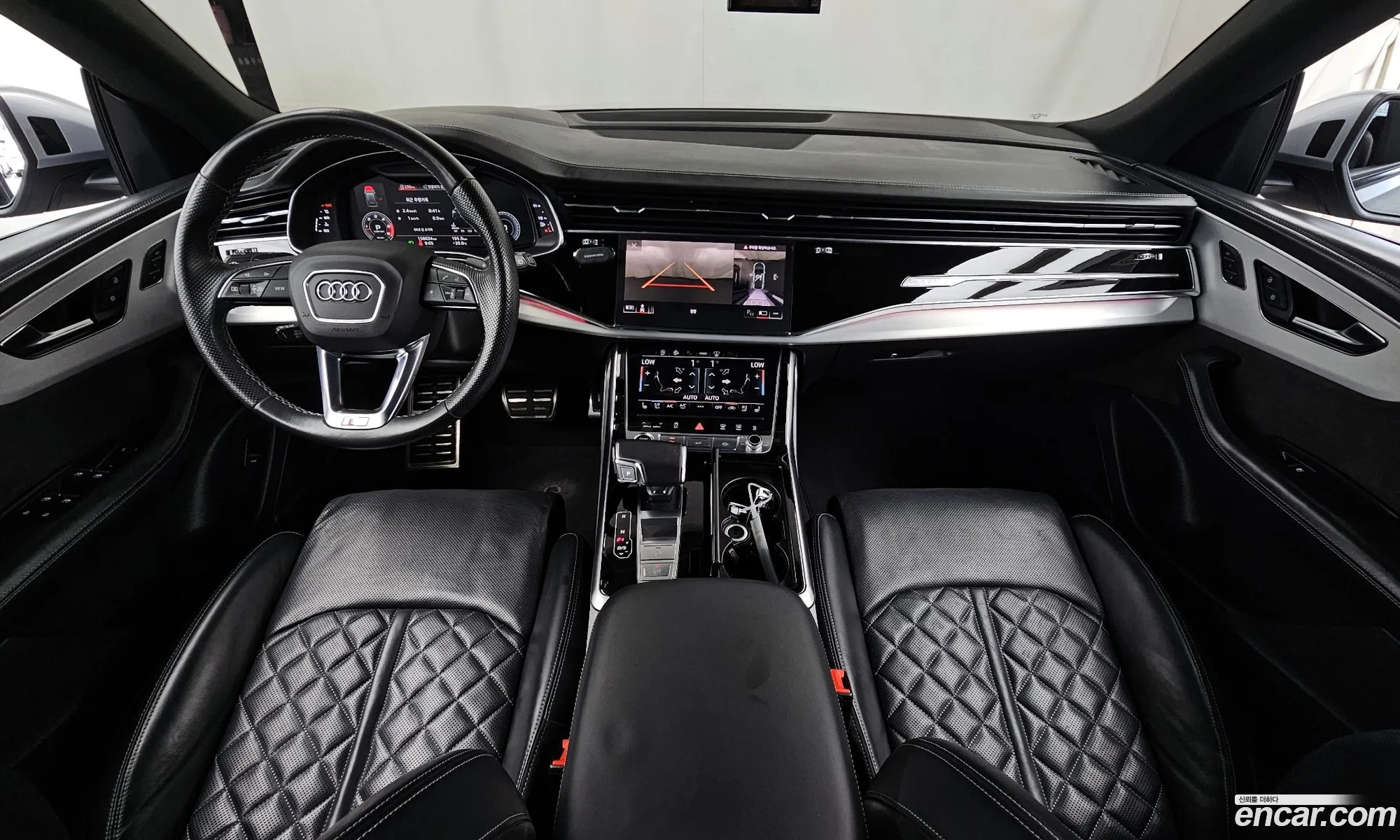 Audi Q8 2021 WAUZZZF18MD034085 — 14