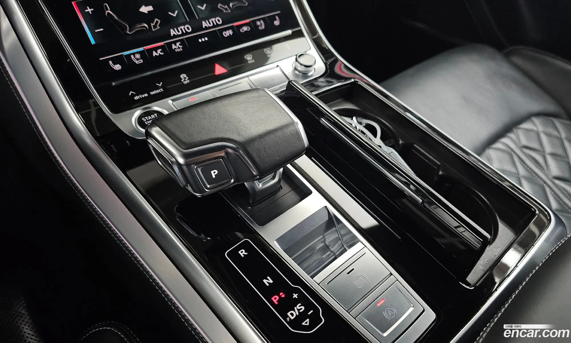 Audi Q8 2021 WAUZZZF18MD034085 — 9