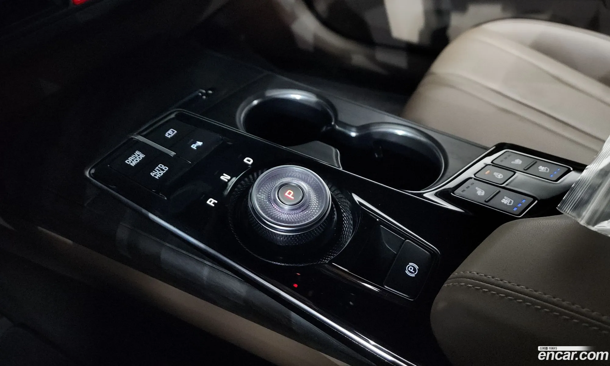 Kia K8 Hybrid 2022 — 9
