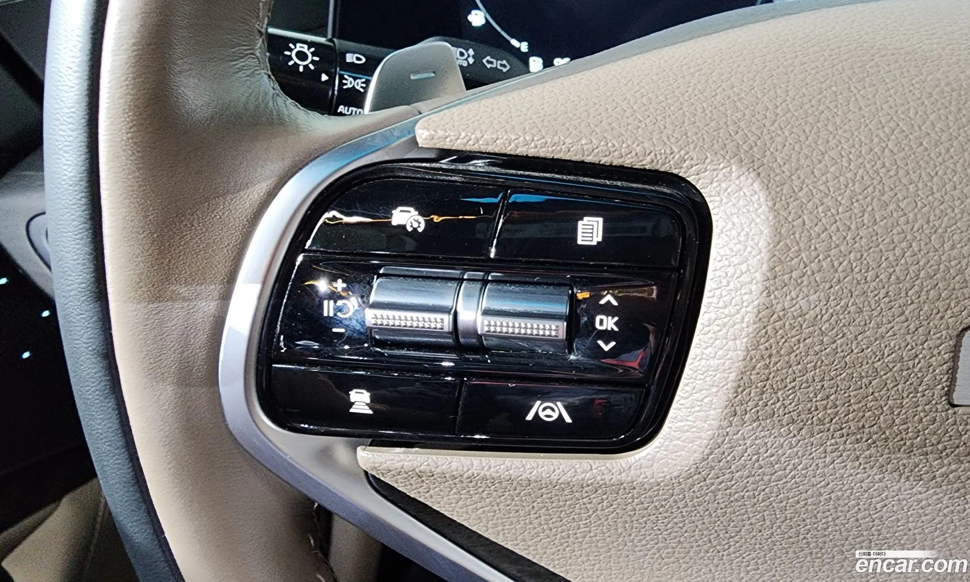Kia K8 Hybrid 2022 — 13
