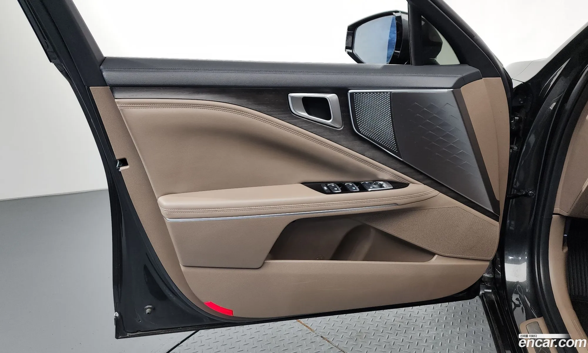 Kia K8 Hybrid 2022 — 14