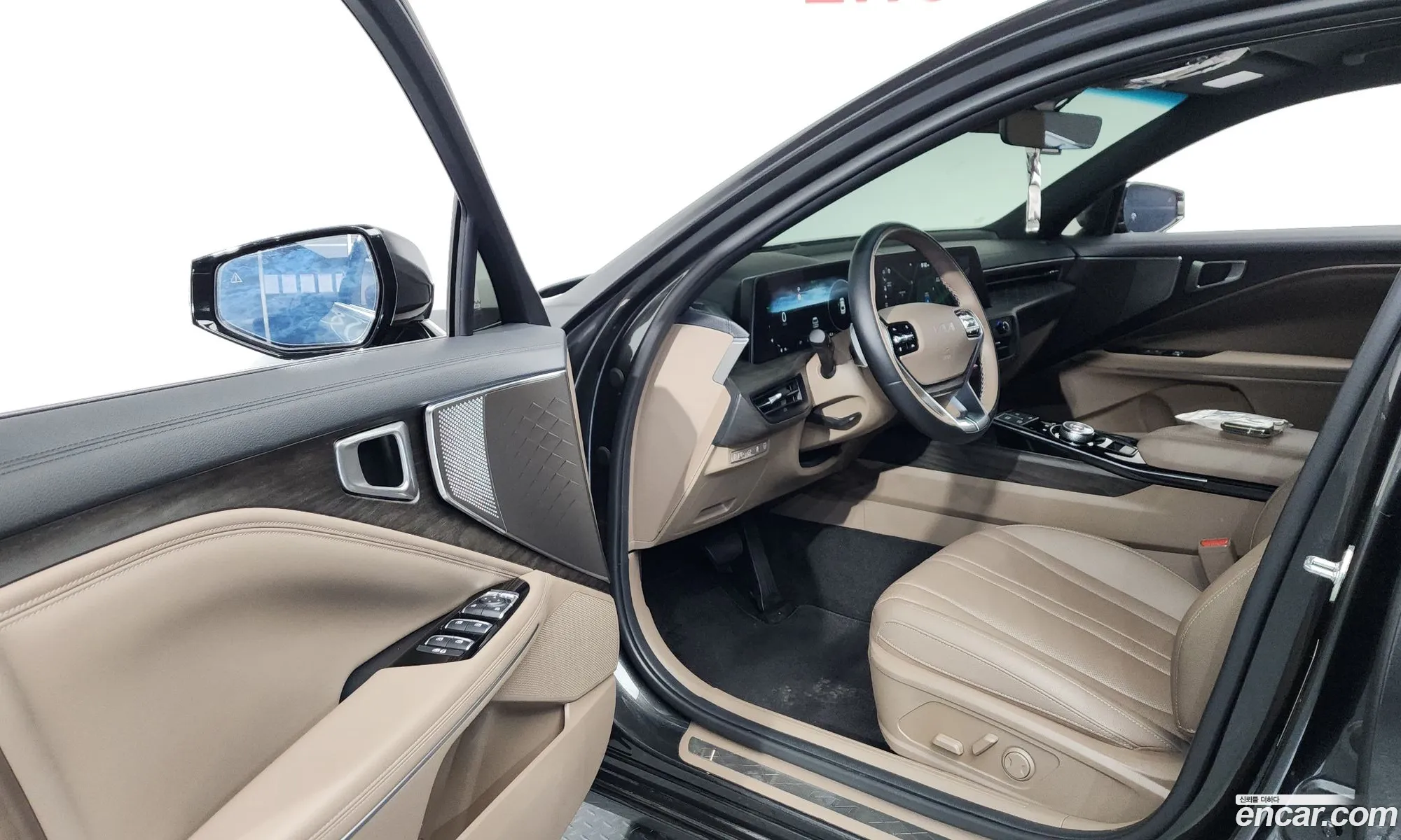 Kia K8 Hybrid 2022 — 2