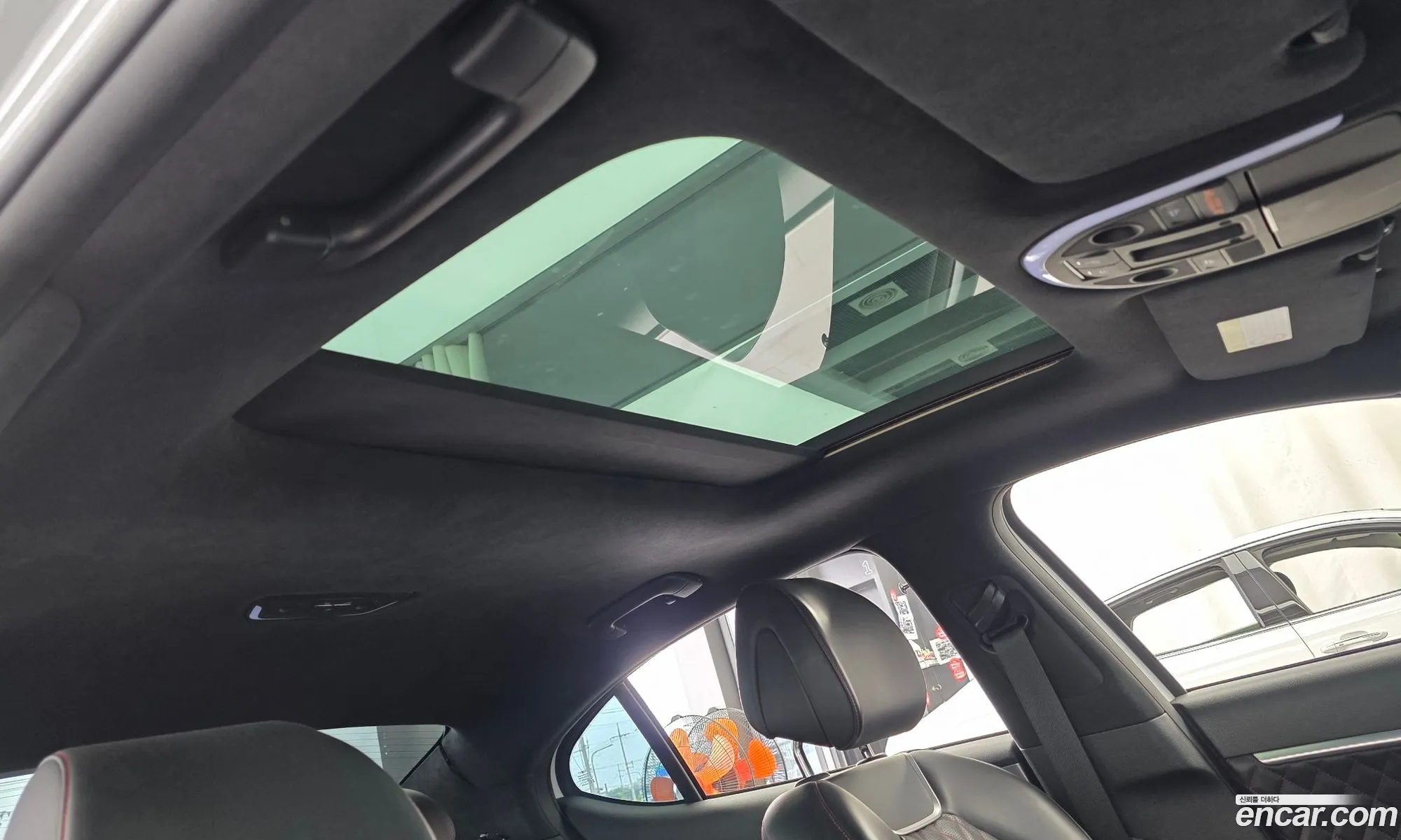Genesis G70 2019 KMTG341ABKU036852 — 18
