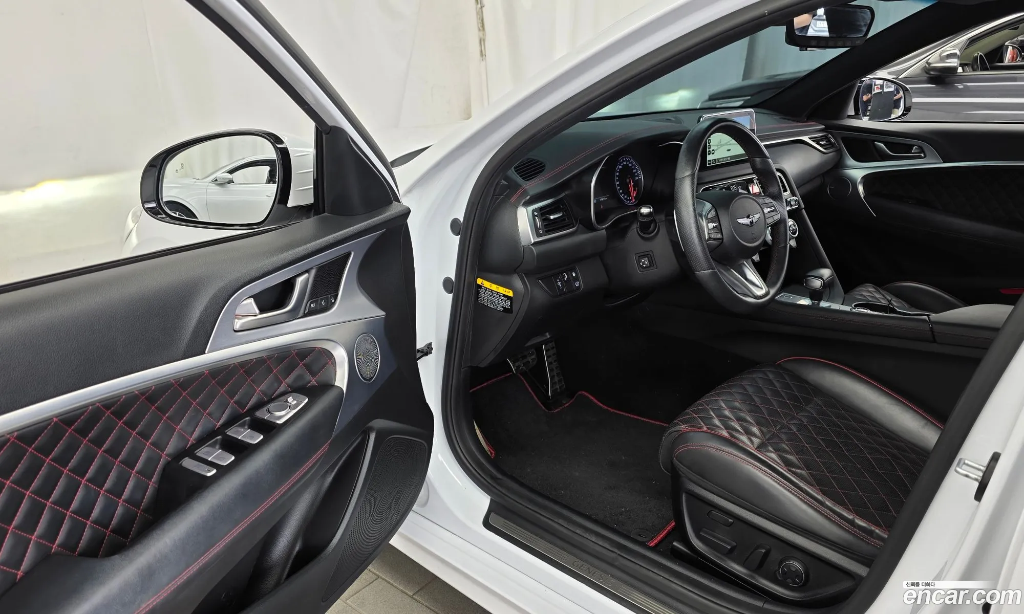 Genesis G70 2019 KMTG341ABKU036852 — 2