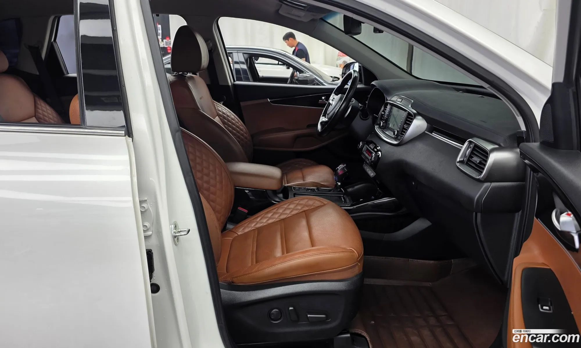 Kia Sorento 2019 KNAPH811BLA590400 — 8