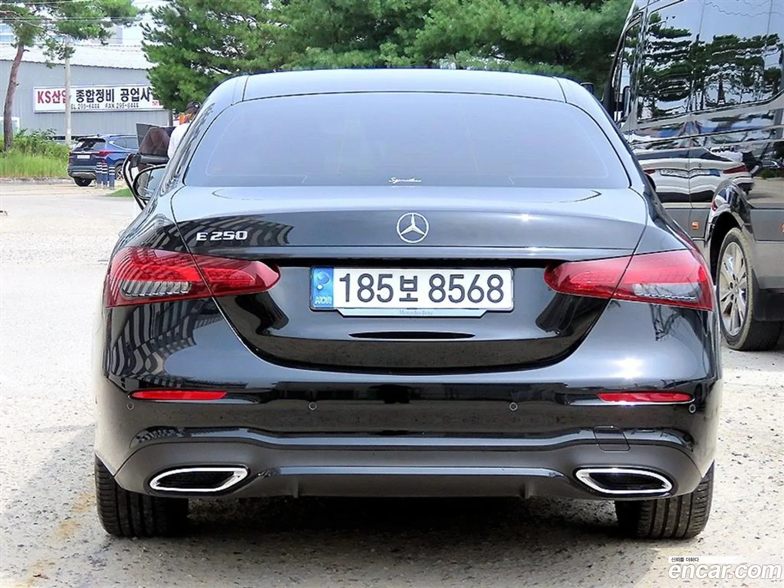 Mercedes-Benz E-Class W213 2023 — 17