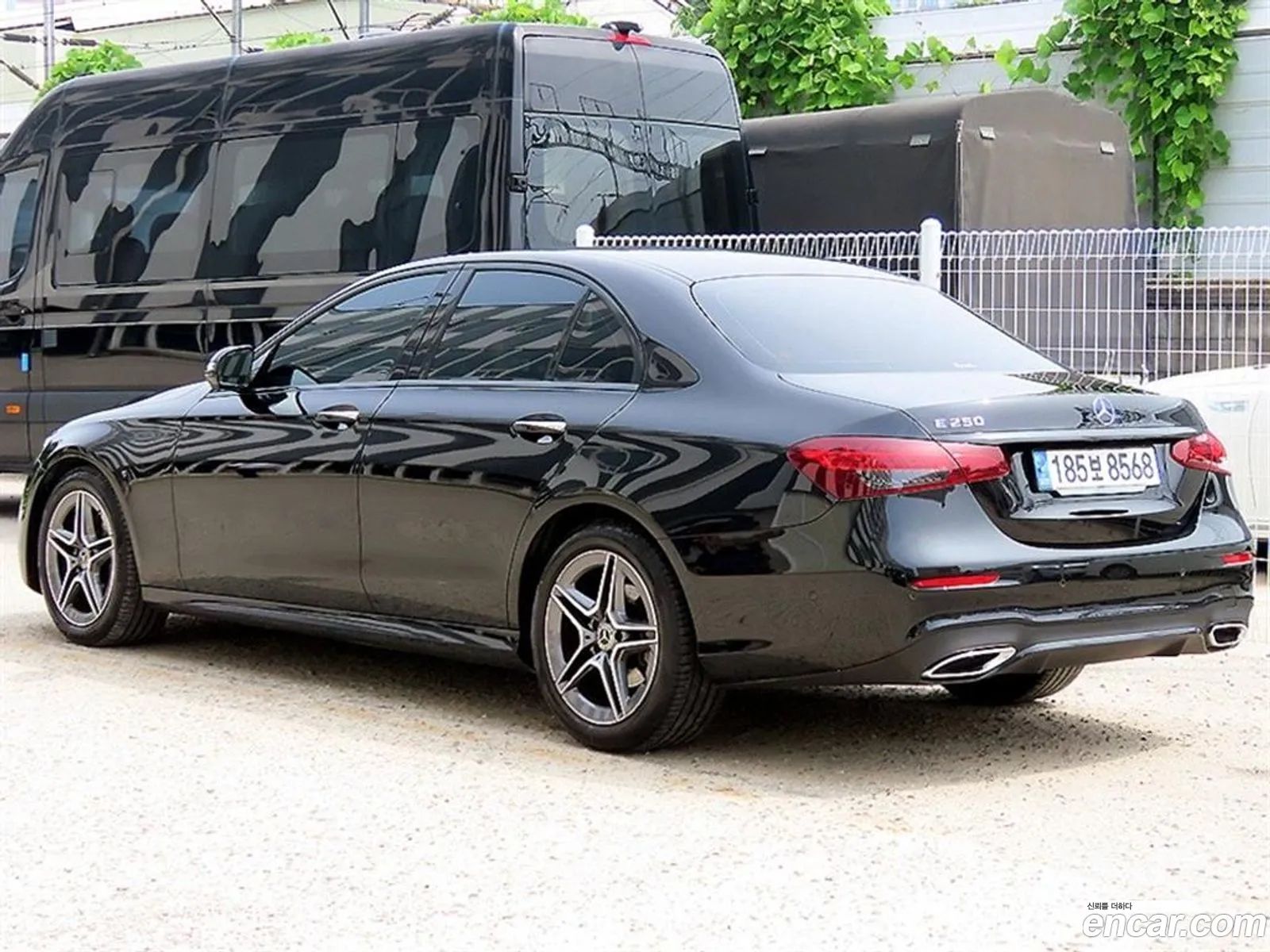 Mercedes-Benz E-Class W213 2023 — 19