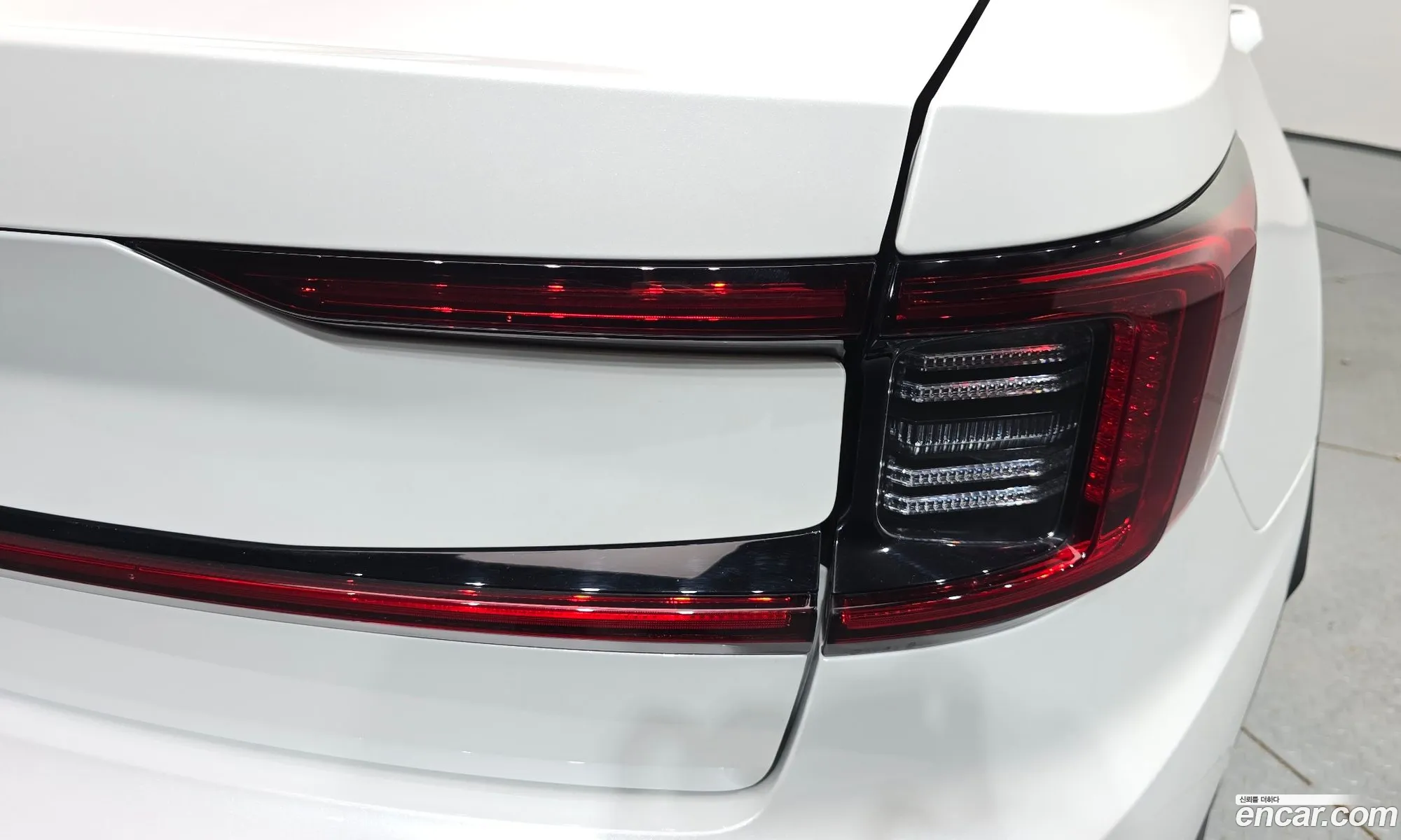 Polestar Polestar 2 2024 YSMVSFEAXRL229113 — 17