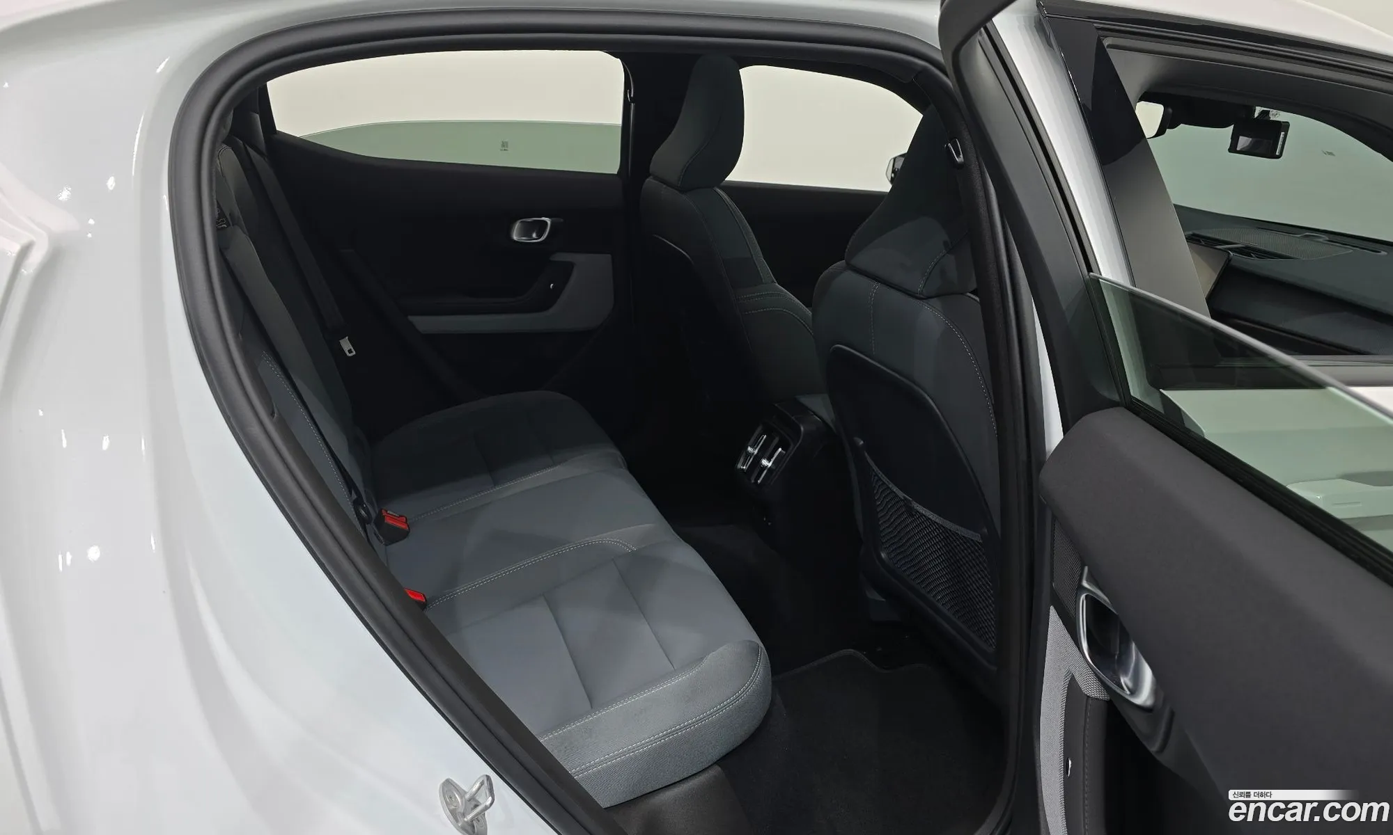 Polestar Polestar 2 2024 YSMVSFEAXRL229113 — 6