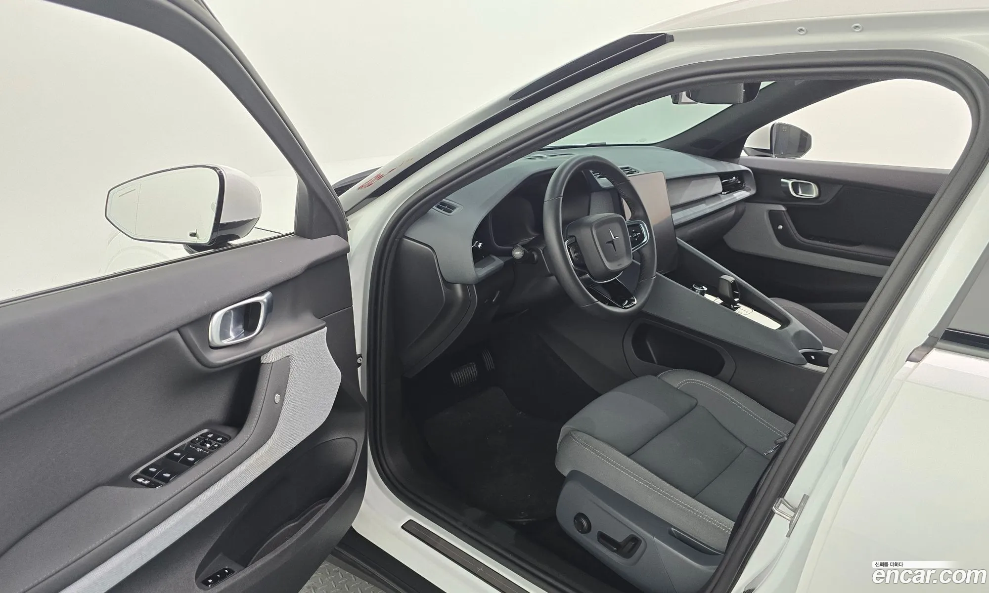 Polestar Polestar 2 2024 YSMVSFEAXRL229113 — 28