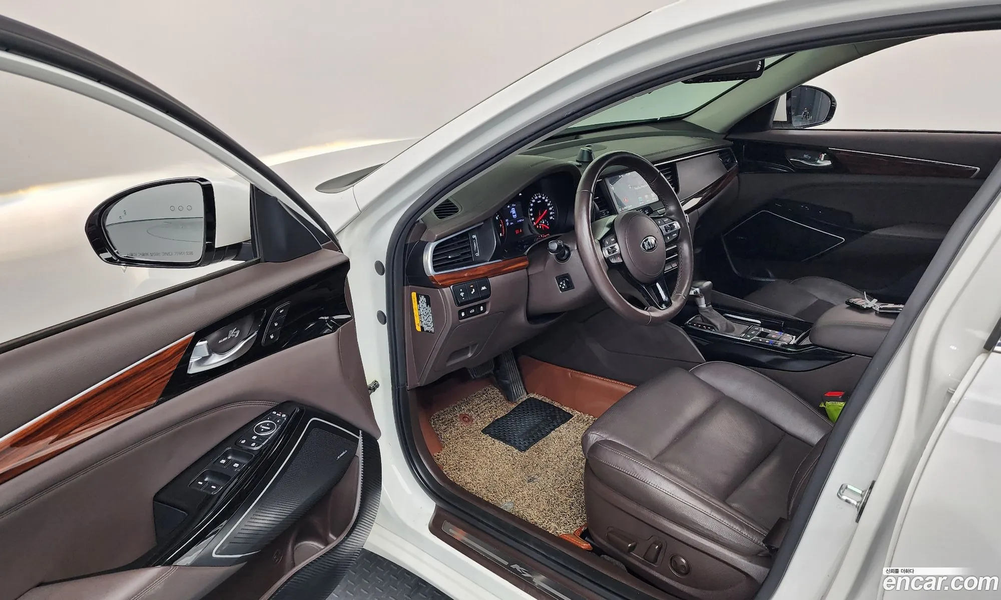 Kia K7 2016 — 21