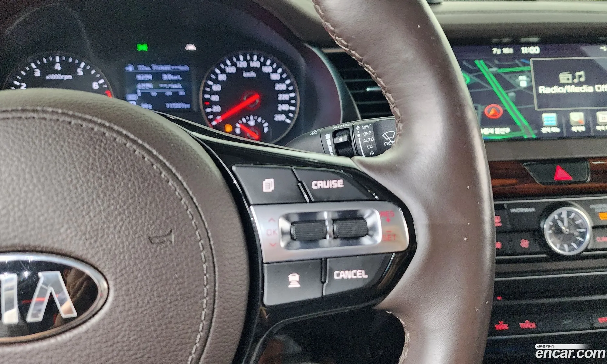 Kia K7 2016 — 33