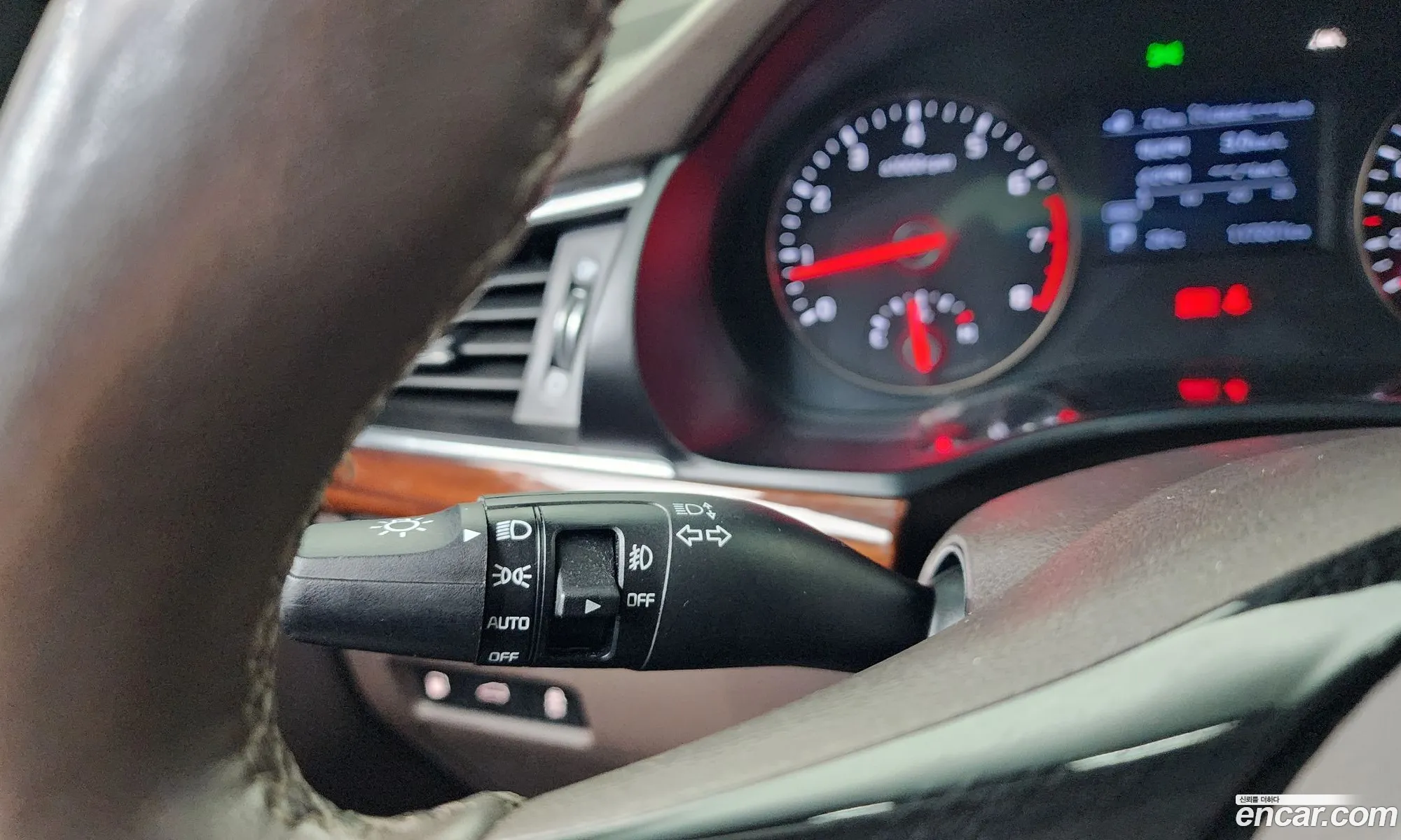 Kia K7 2016 — 12