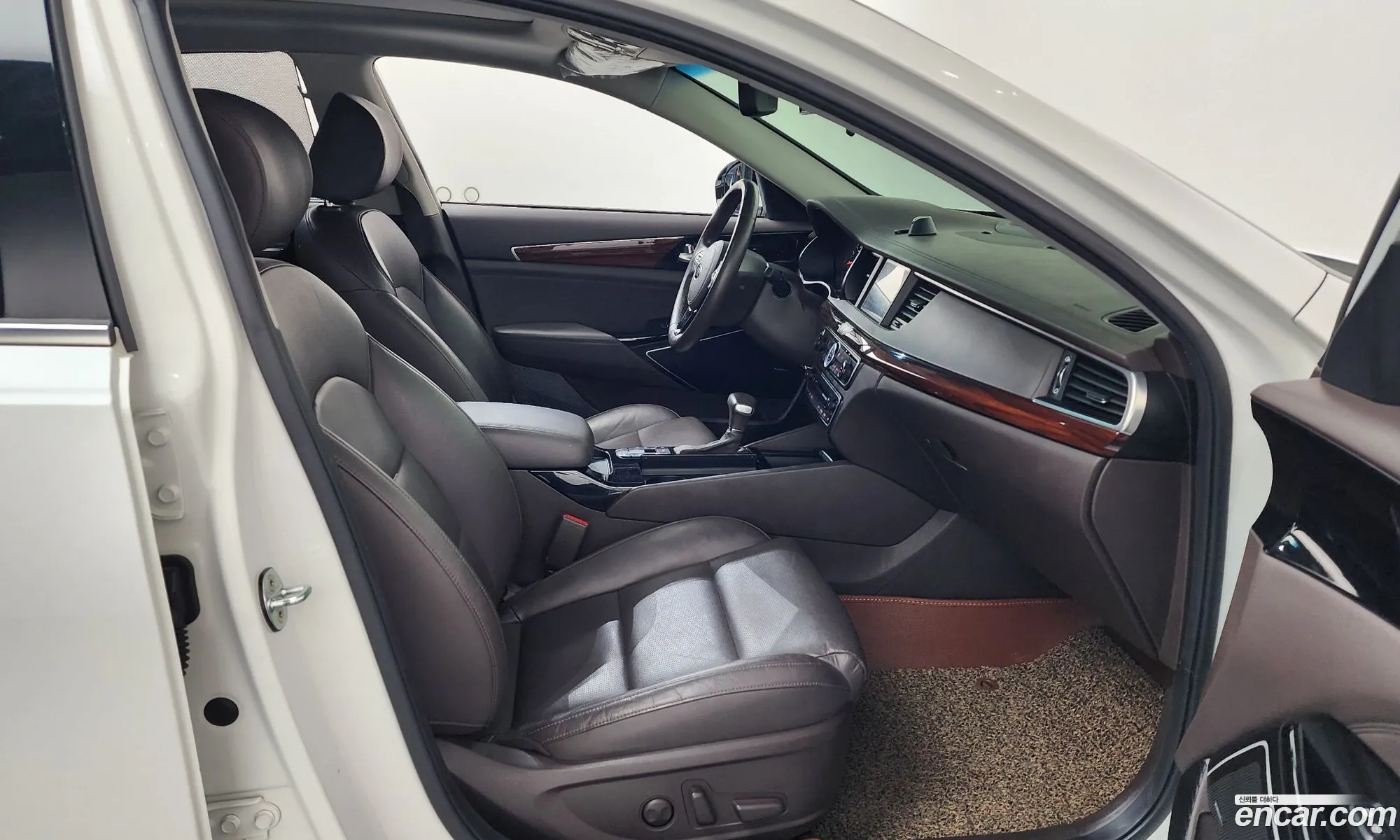 Kia K7 2016 — 27