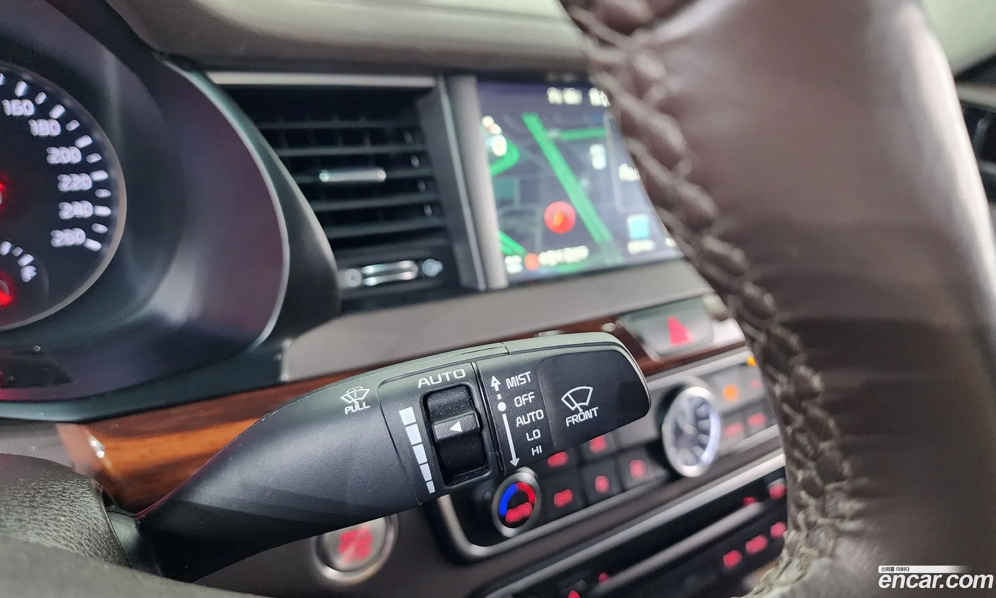 Kia K7 2016 — 22