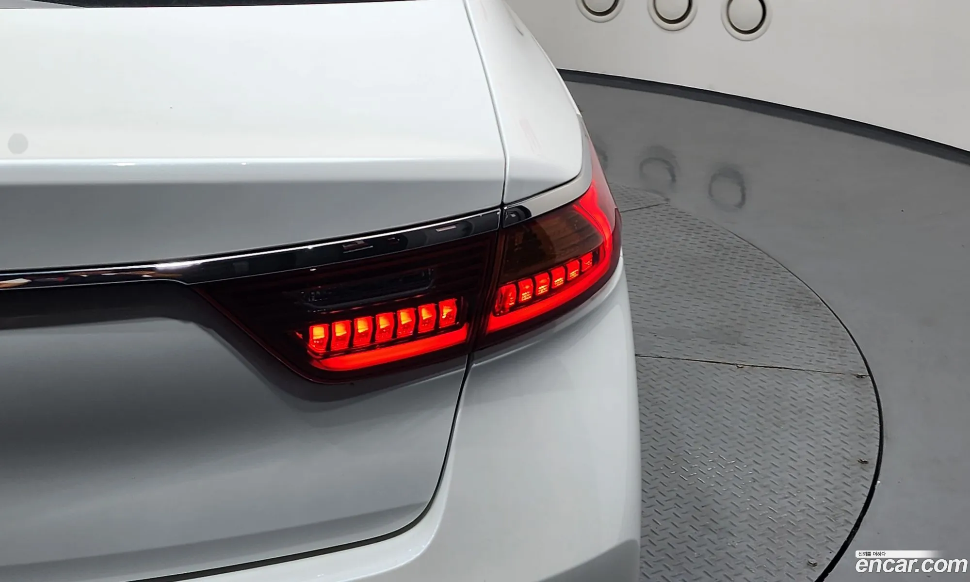 Kia K7 2016 — 15